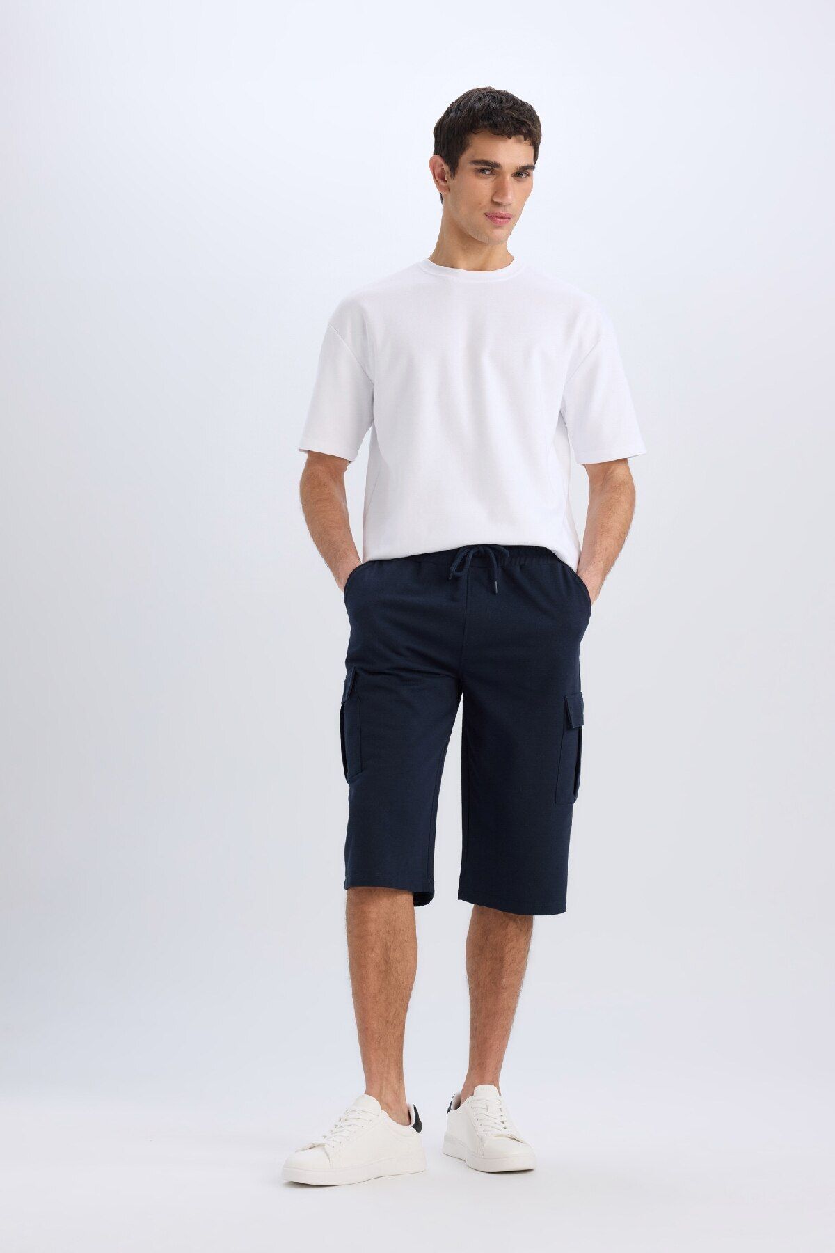 DeFacto-Slim Fit Slim Fit Cargo Pocket Basic Straight Capri Shorts T4693AZ25SM 2