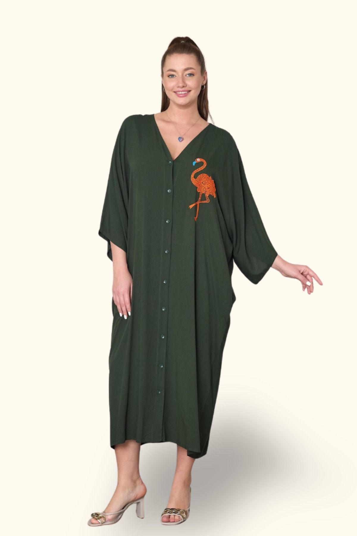 Keyifli Moda Rochie Cămașă Lungă Supradimensionată Pentru Femei, Kaki, Cu Decolteu În V, Cu Buzunare Brodate Cu Flamingo În Față Și În Spate Femeie -
