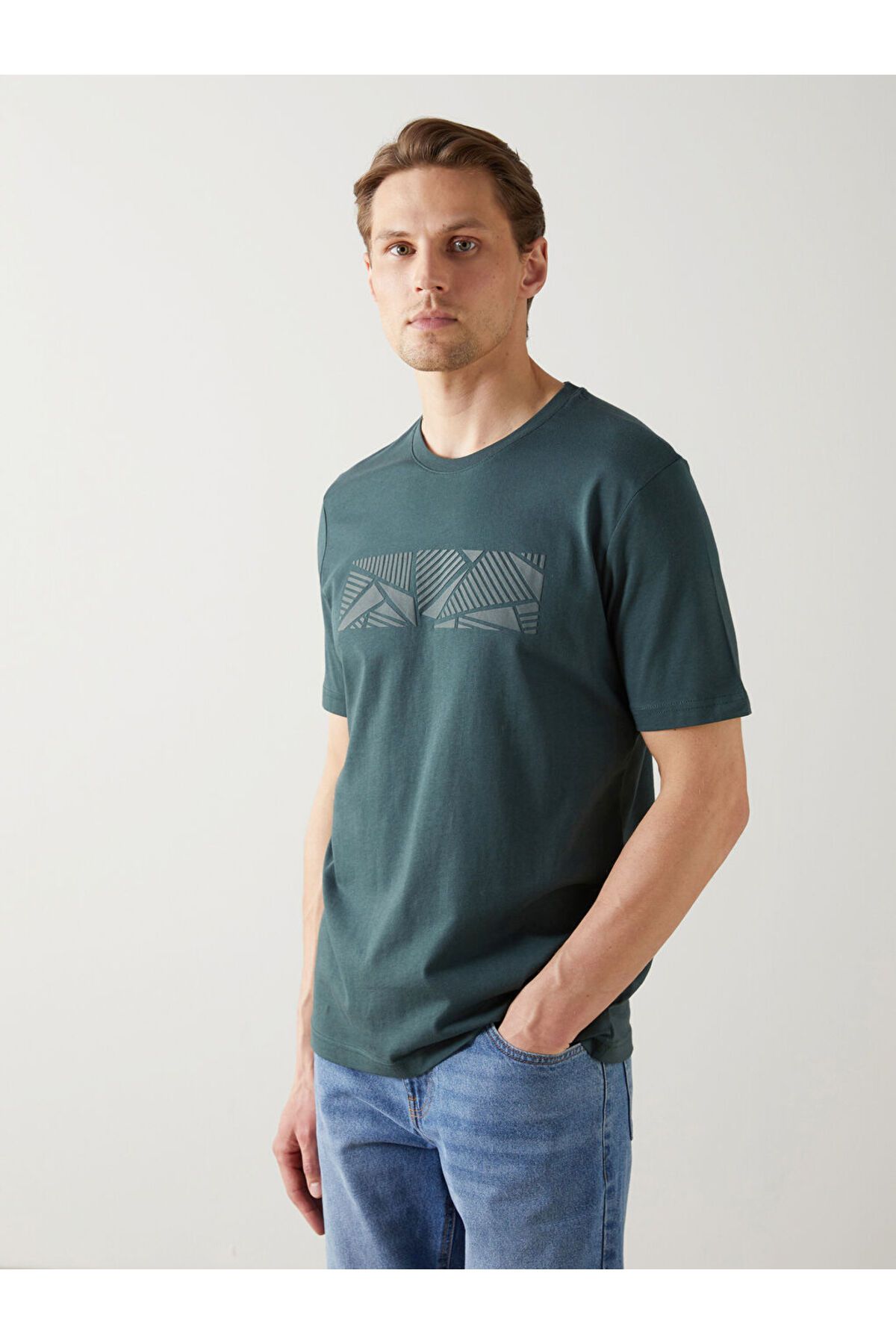 LC Waikiki Yeni Sezon Bisiklet Yaka Kisa Kollu Baskili Penye Erkek Tisort - S5GE88Z8