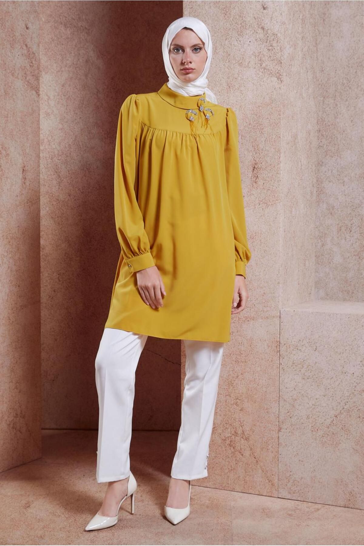 Alvina-42902 Model Hijab Tunica - Detaliu Piatra 2