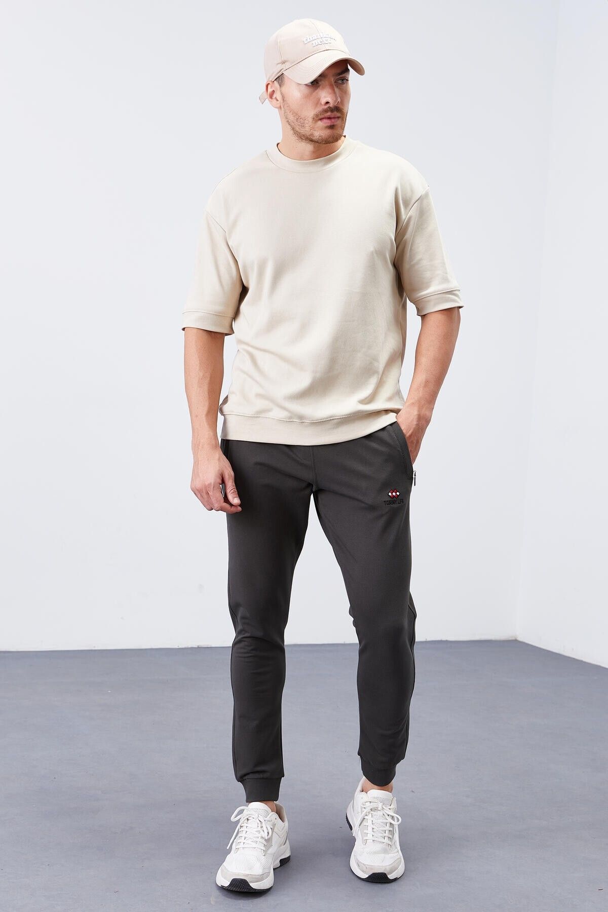 TOMMY LIFE-Khaki Zipper Pocketed Narrow Mold Jogger Men's Tracksuit Bottom - 84343 6