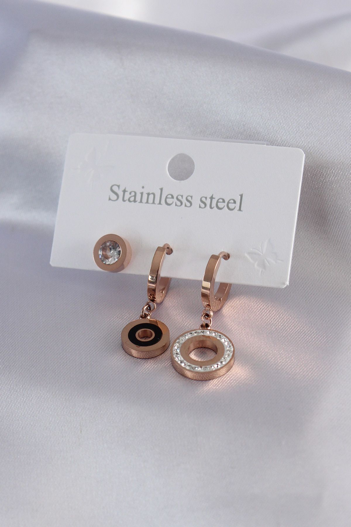 BZK ACCESSORİES 316L Çelik Rose Renk Daire Model Zirkon Taş Detay Kadın Küpe Kombini