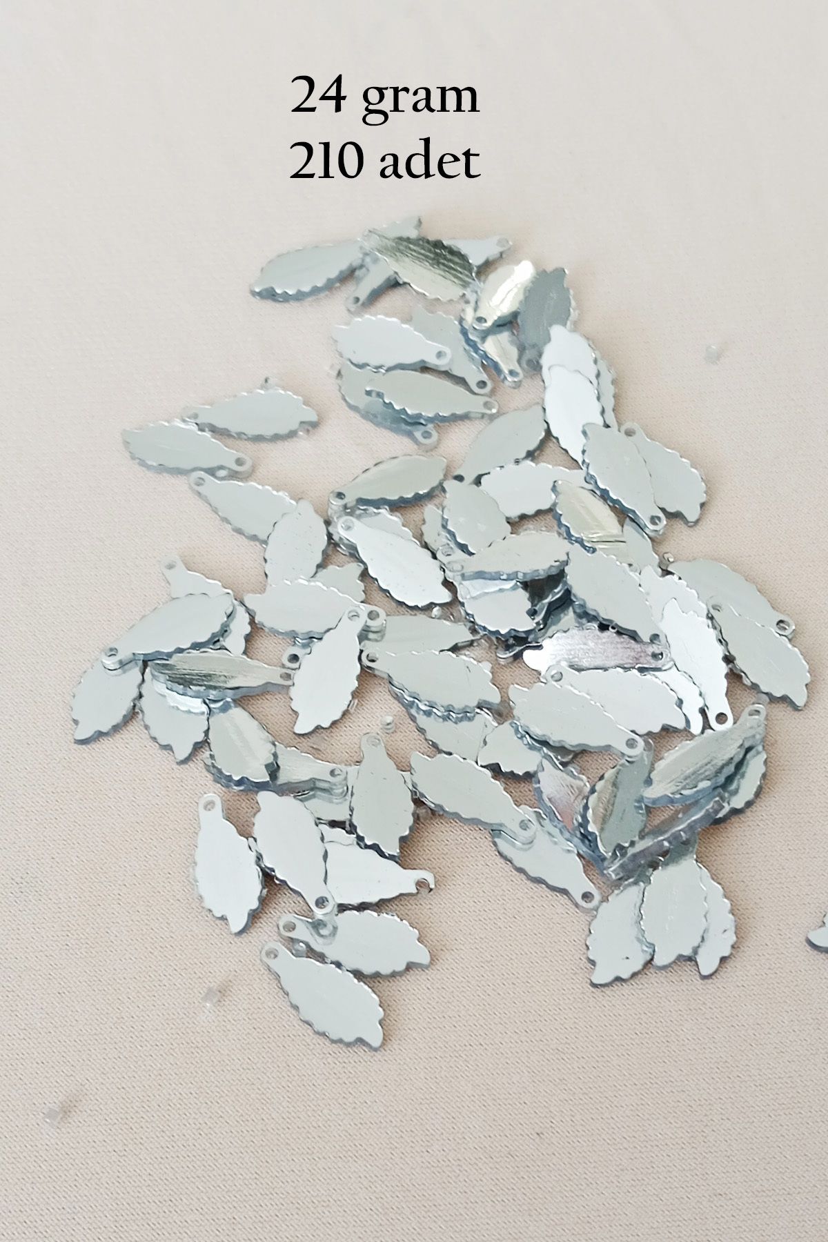 Mu Art Oya Abiye Bileklik Kolye Pleksi Metalik Plastik Pul Gümüş Renk 24 Gram 210 Adet - Bnc572