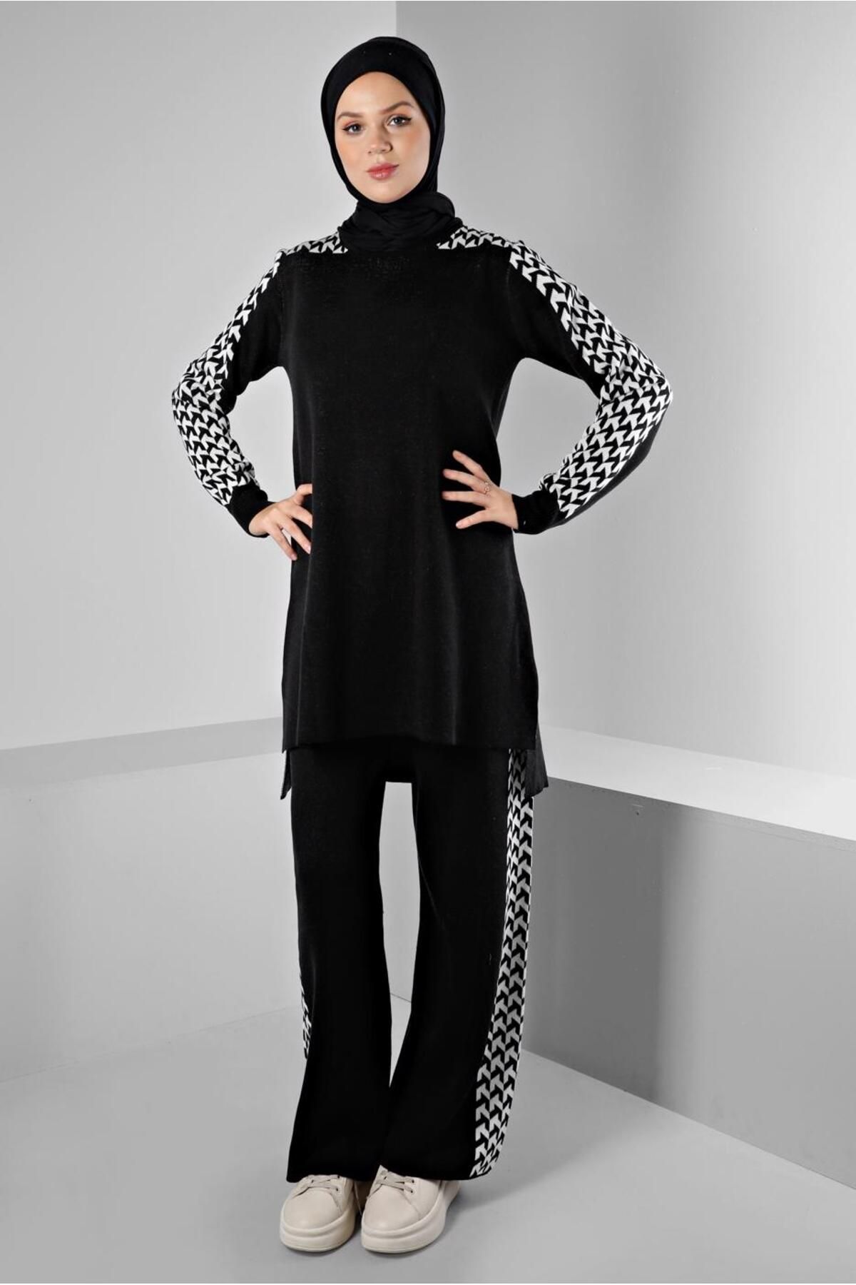 شلوار بافتنی دو نفره طرح دار. SET 43222 Alvina