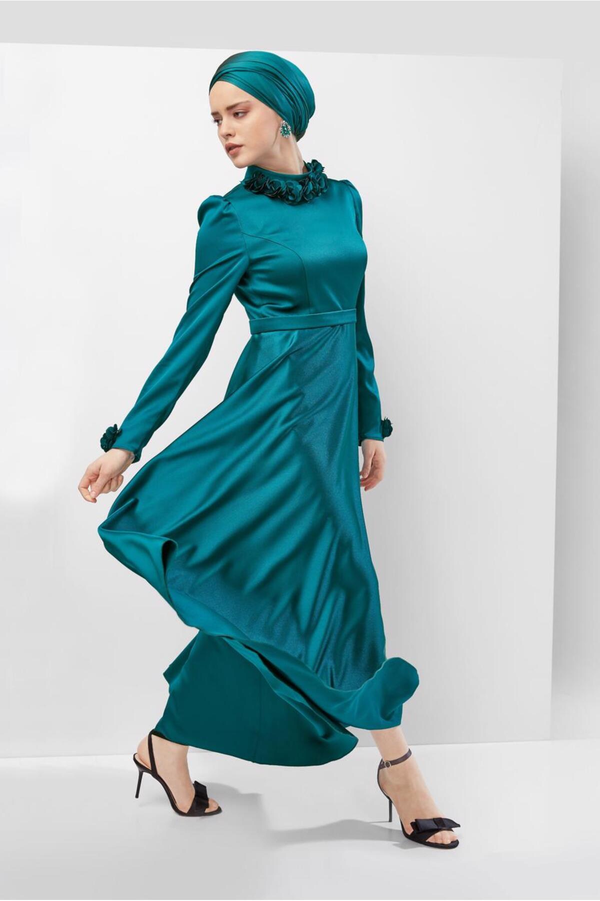 آلوینا لباس با گلدوزی روی یقه 40677