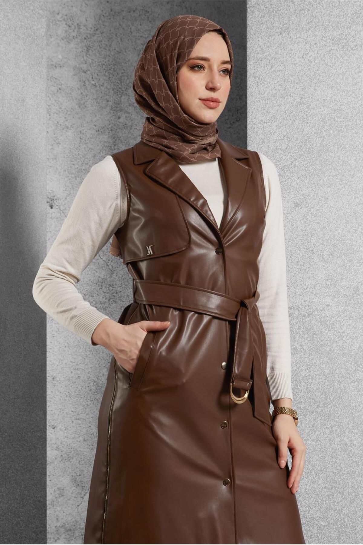 جلیقه چرم مصنوعی کمربند 45241 Alvina