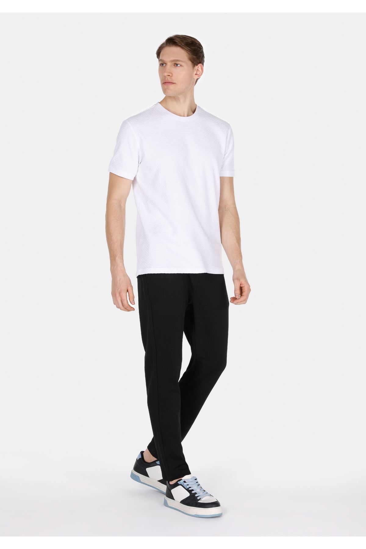 complete the look image