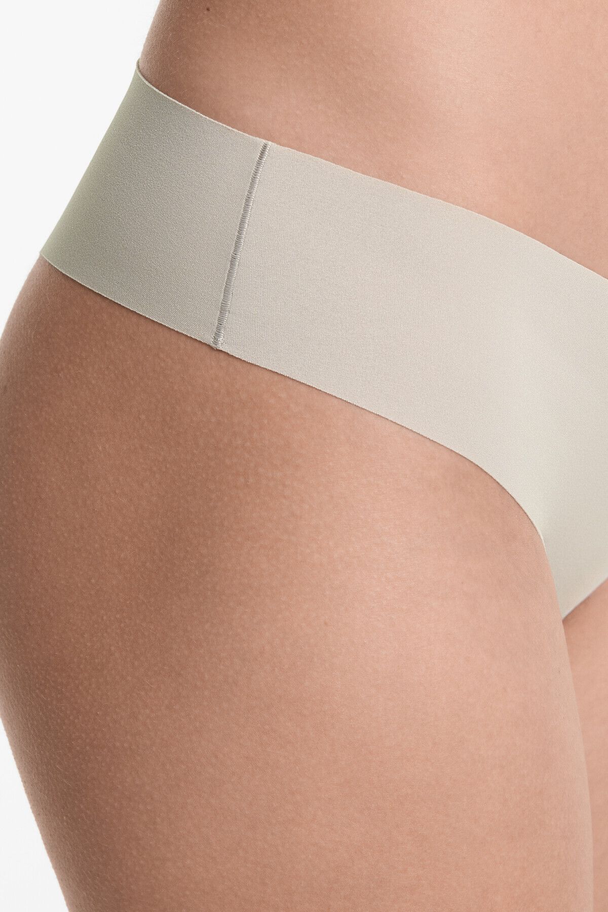 Oysho-5 invisible polyamide blend cheeky Brazilian briefs 3