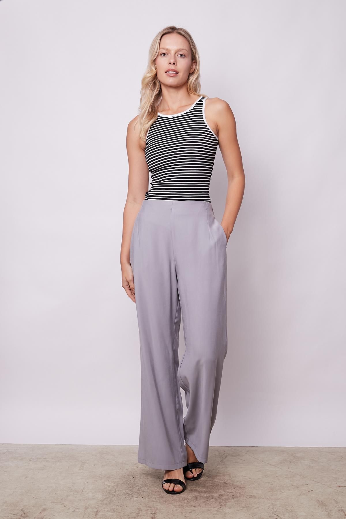 Jument-Traditional Aestheticism: Women's Lined Lycra Camisole Sleeveless Body Blouse - Black Line 3