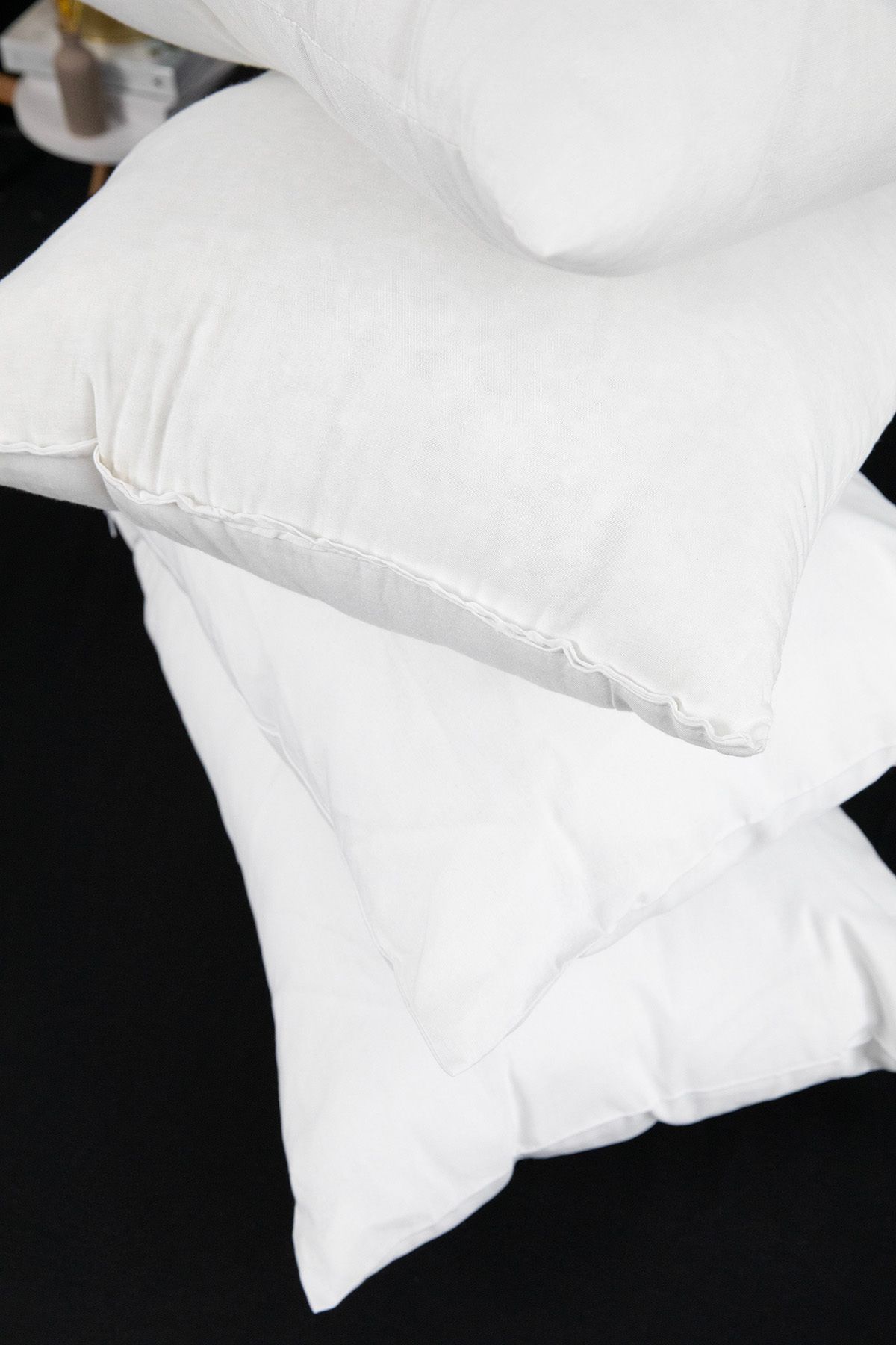 FAVORA-Pillow Liner Mattress 100% Cotton Zippered Pillow Inner Cover 4 Pieces - White 3