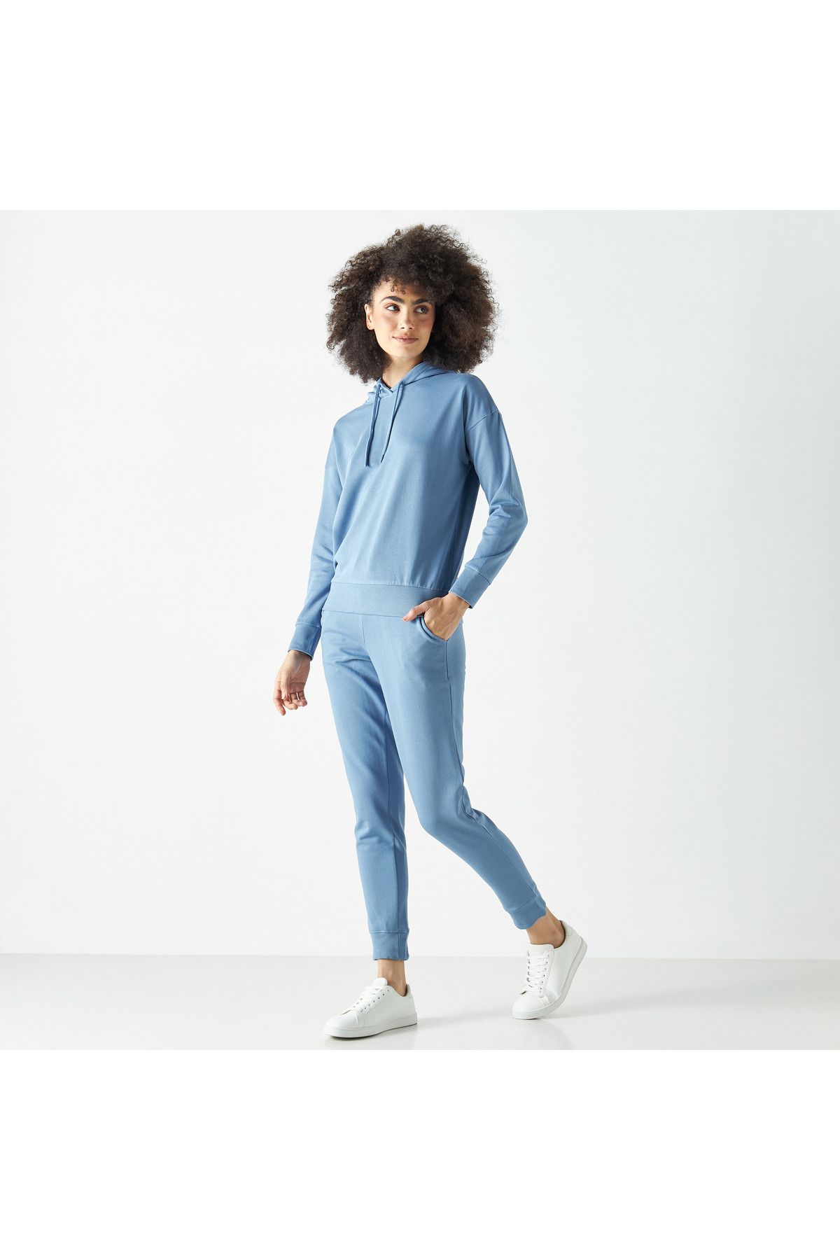 FAV-Joggers with Drawstring Closure and Pockets 2