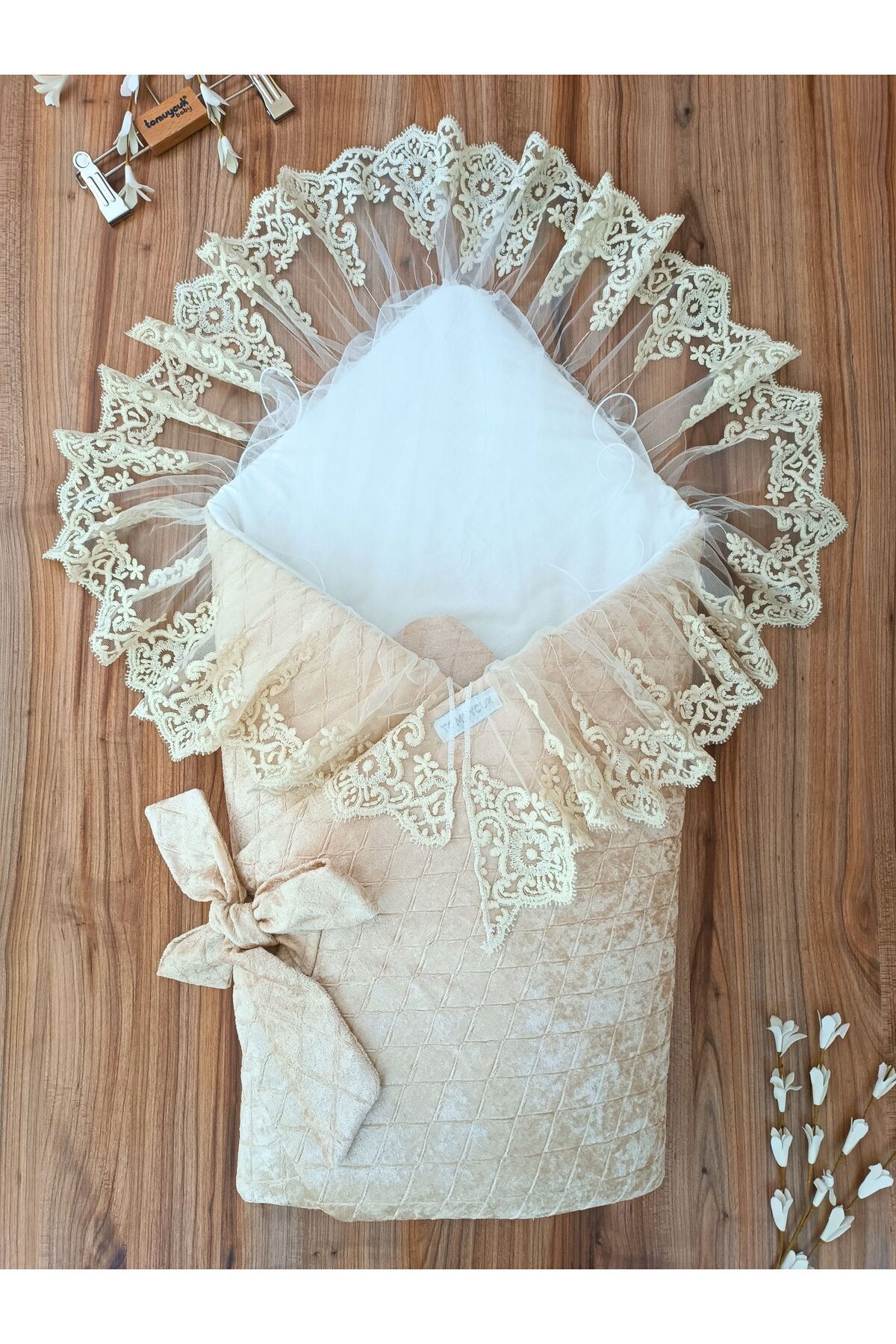 Tomuycuk Dantelli Bebek Battaniyesi %100 Pamuklu Doğal Organik Uyku Kundağı Hediyelik Yenidoğan Mevlütlük fotoğrafı 3 (önizleme)