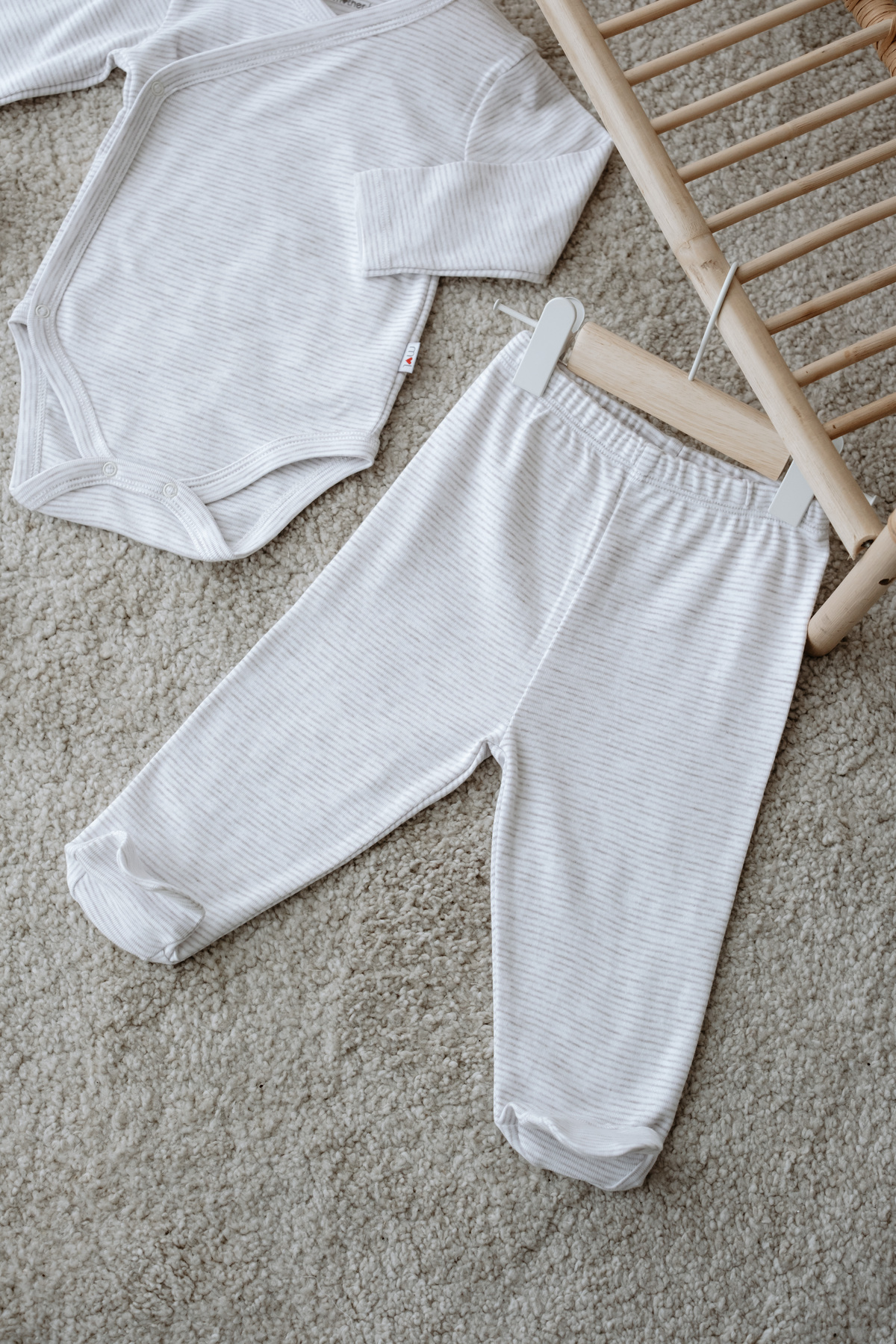 Mother Love-100% Organic Cotton Bodysuit and Booties Bottom Set 4