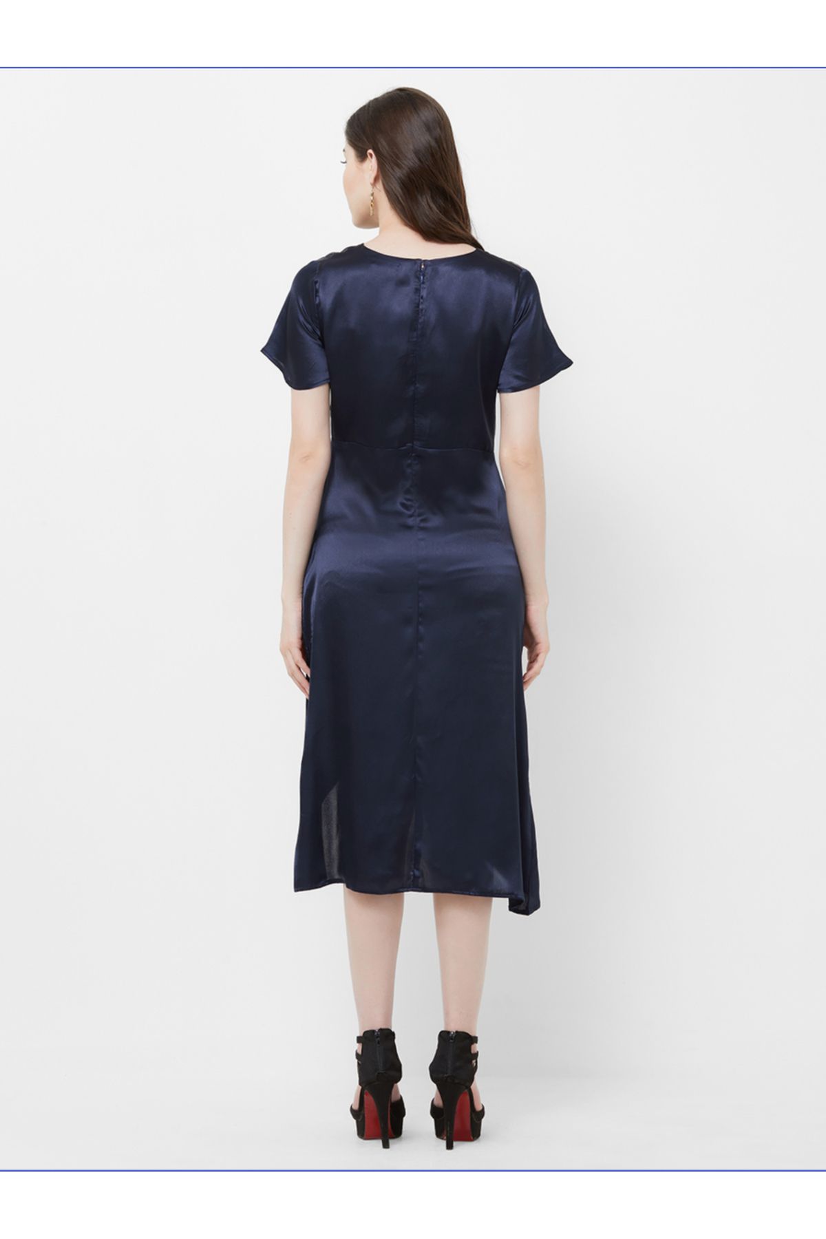 Mish By Styli-Wrap Style Mid Length Dress with Pleat Detail 3