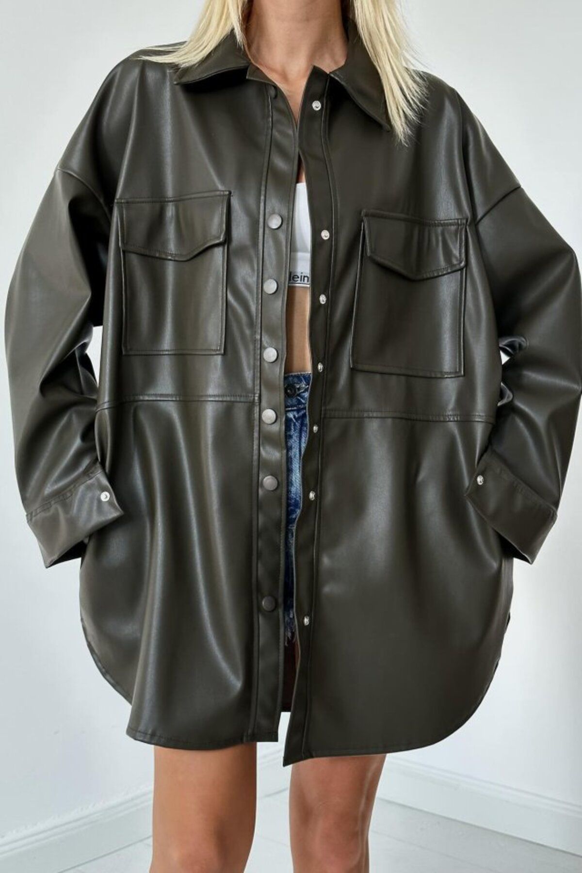Viyamo-Khaki Leather Jacket with Snap Closure Pocket 3