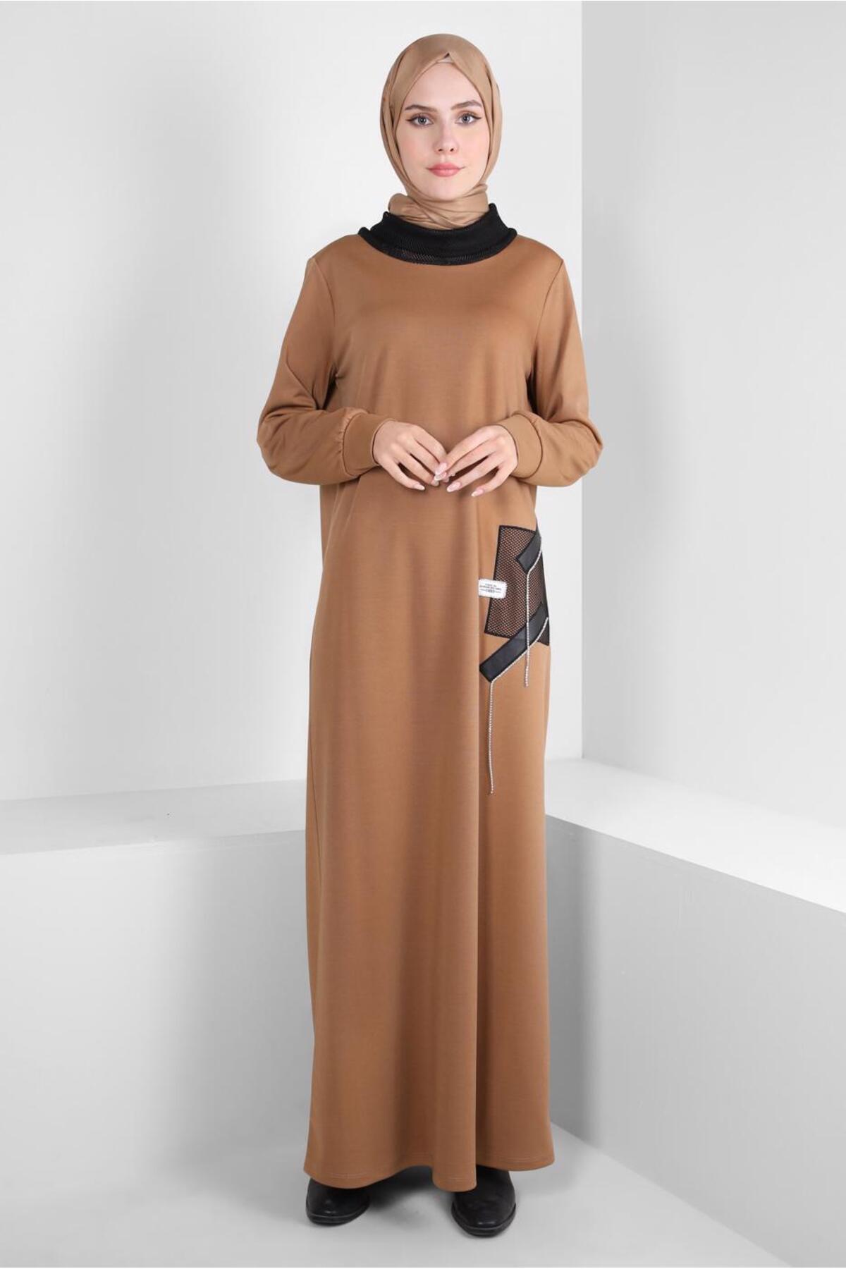 آلوینا لباس مجلسی با جزئیات خالص ۴۴۱۶۸ آلوینا لباس مجلسی با جزئیات خالص ۴۴۱۶۸