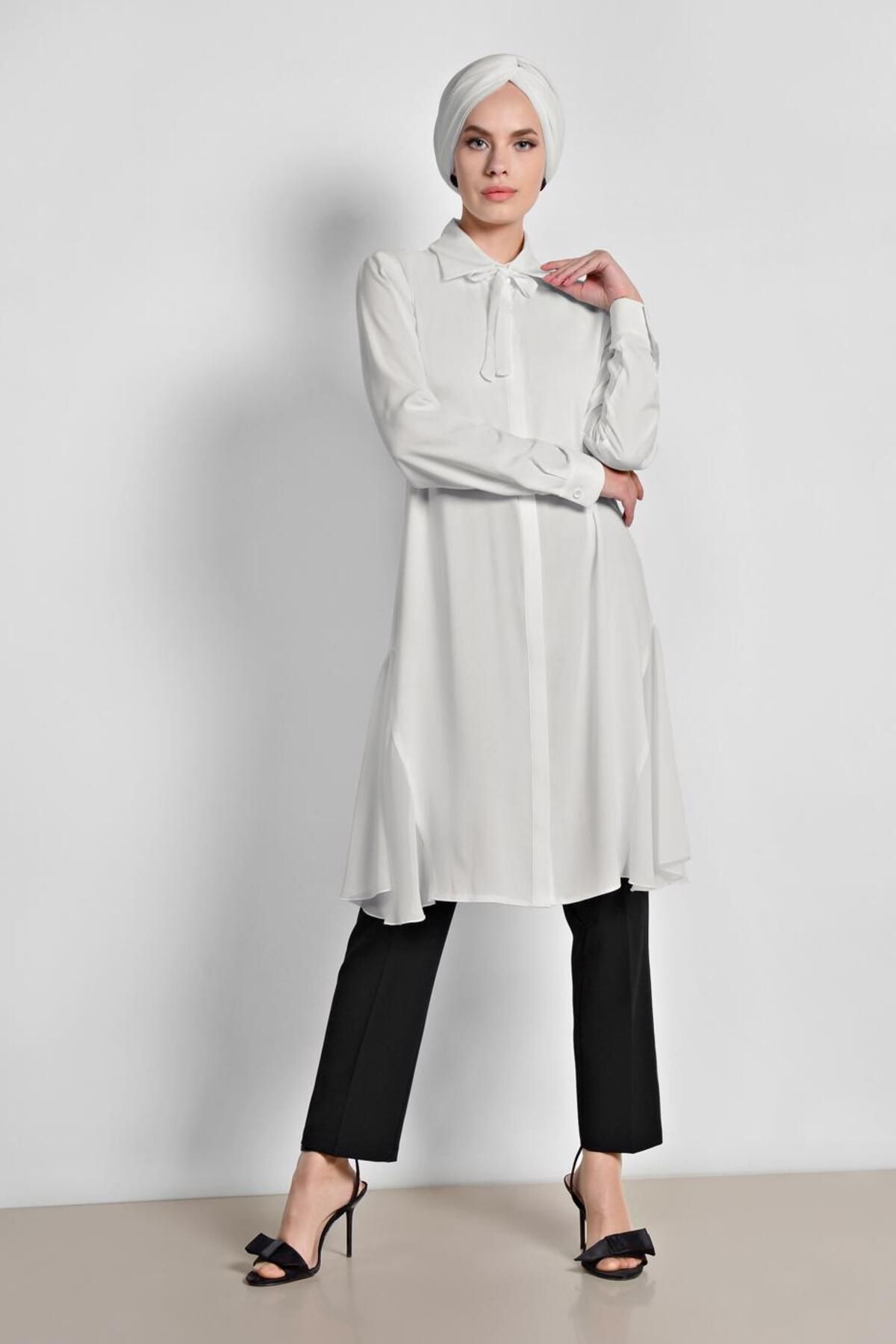 Alvina-4060 Model Tunic with Lace and Hidden Buttons 2