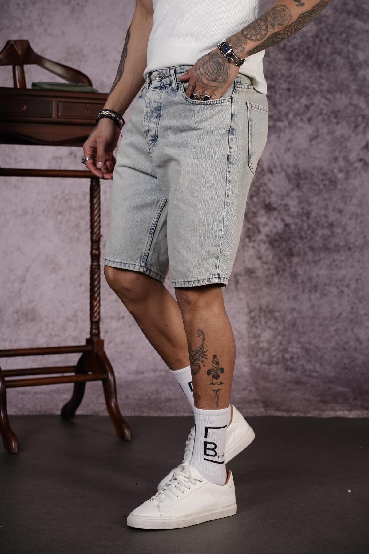 king brich-Regular Fit Men's Denim Shorts with Pockets 5