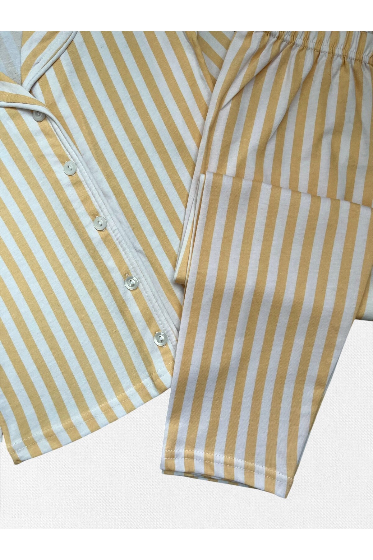 Fil Kids Erkek Çocuk %100 Pamuklu Gömlek Yaka Boydan Düğmeli Sarı Çizgili Biyeli Mevsimlik Pijama Takımı fotoğrafı 3 (önizleme)