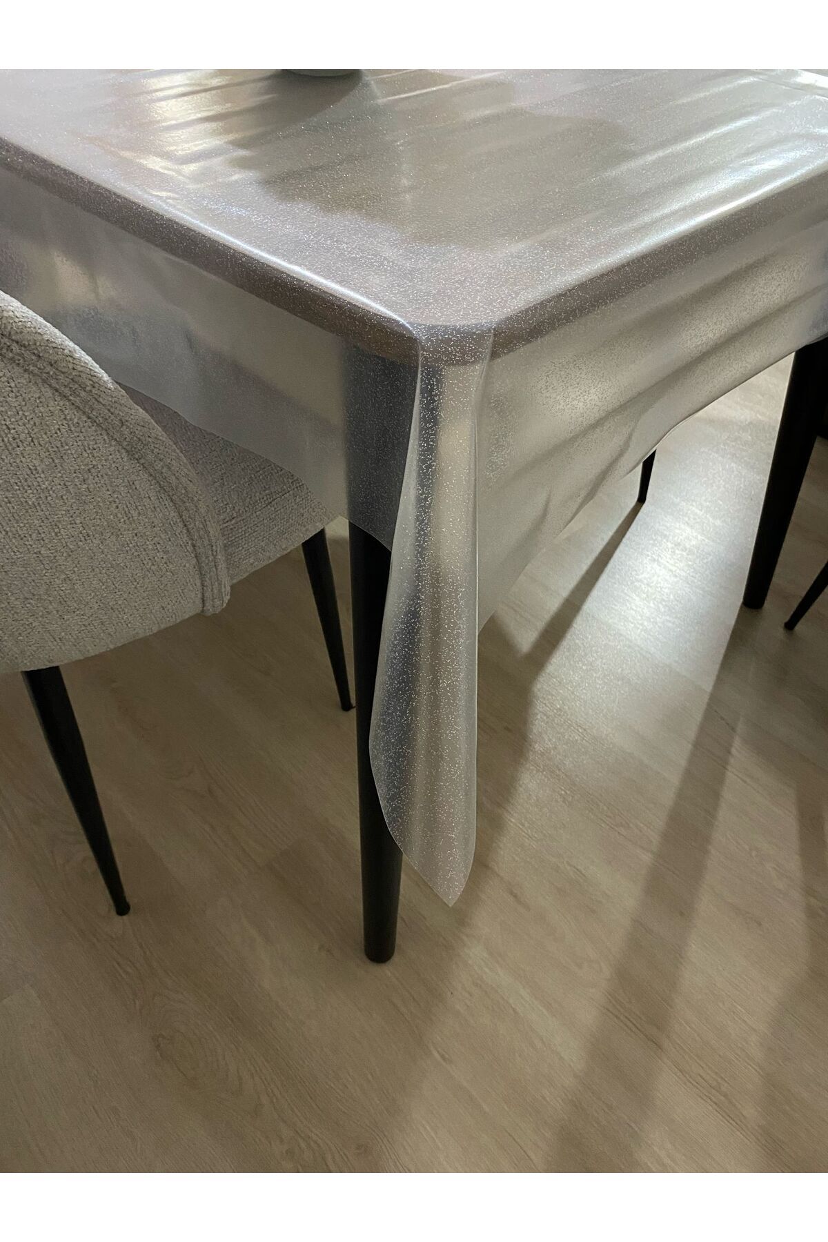 Style-Pvc Silvery Silver 1 Class Transparent Non Slip Stain Resistant Table Cloth 2