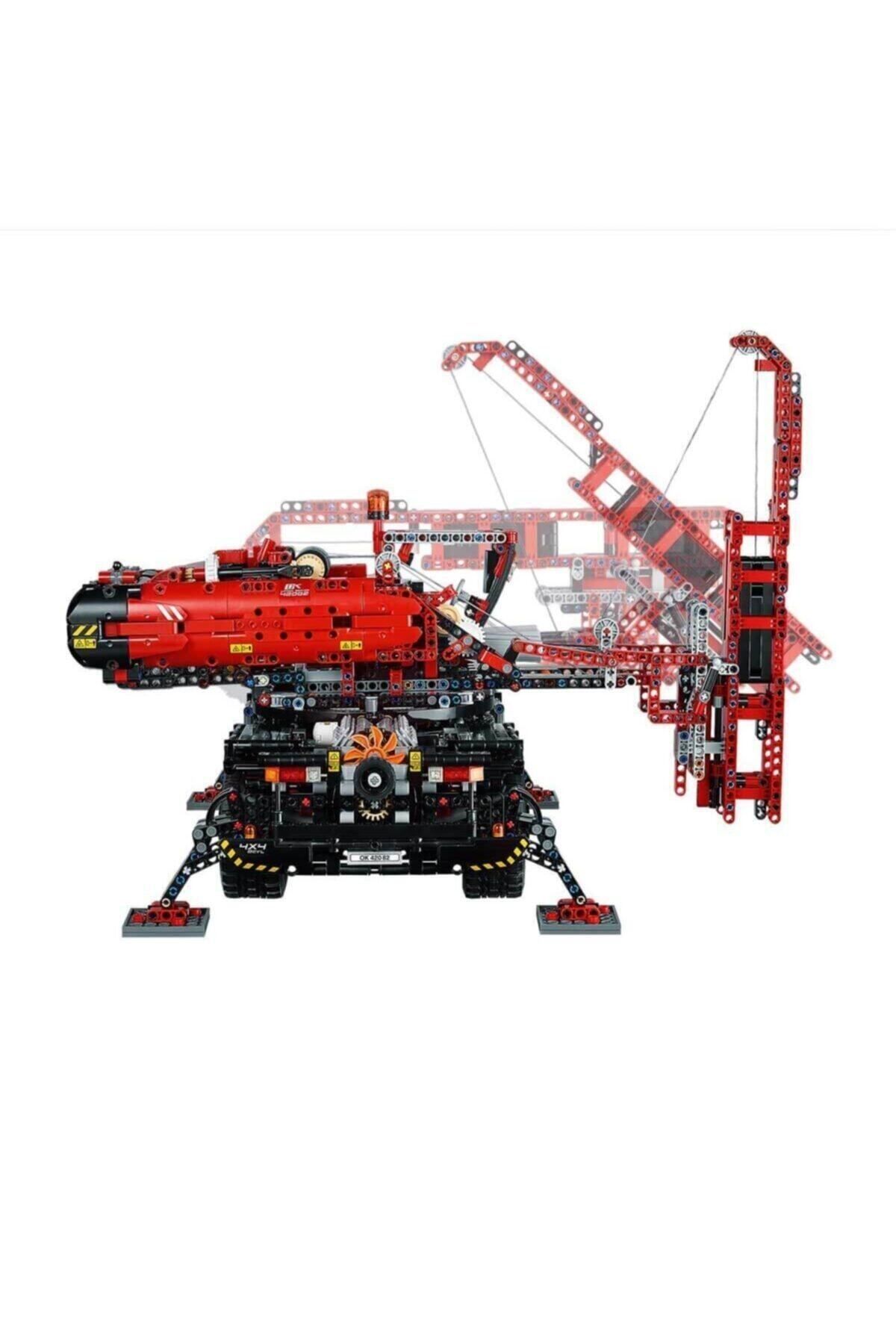 LEGO-42082 LEGO Technic Terrain Crane 5