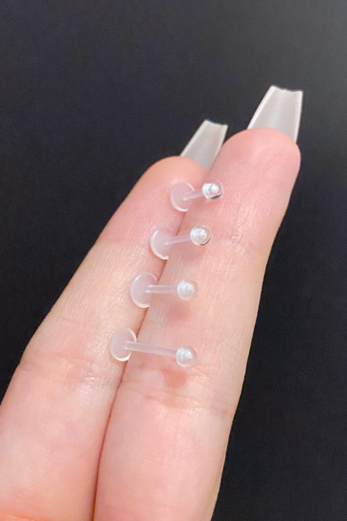 Blisse Piercing Unisex Şeffaf Labret, Tragus, Helix, Kıkırdak Bioplast Piercing görsel 3