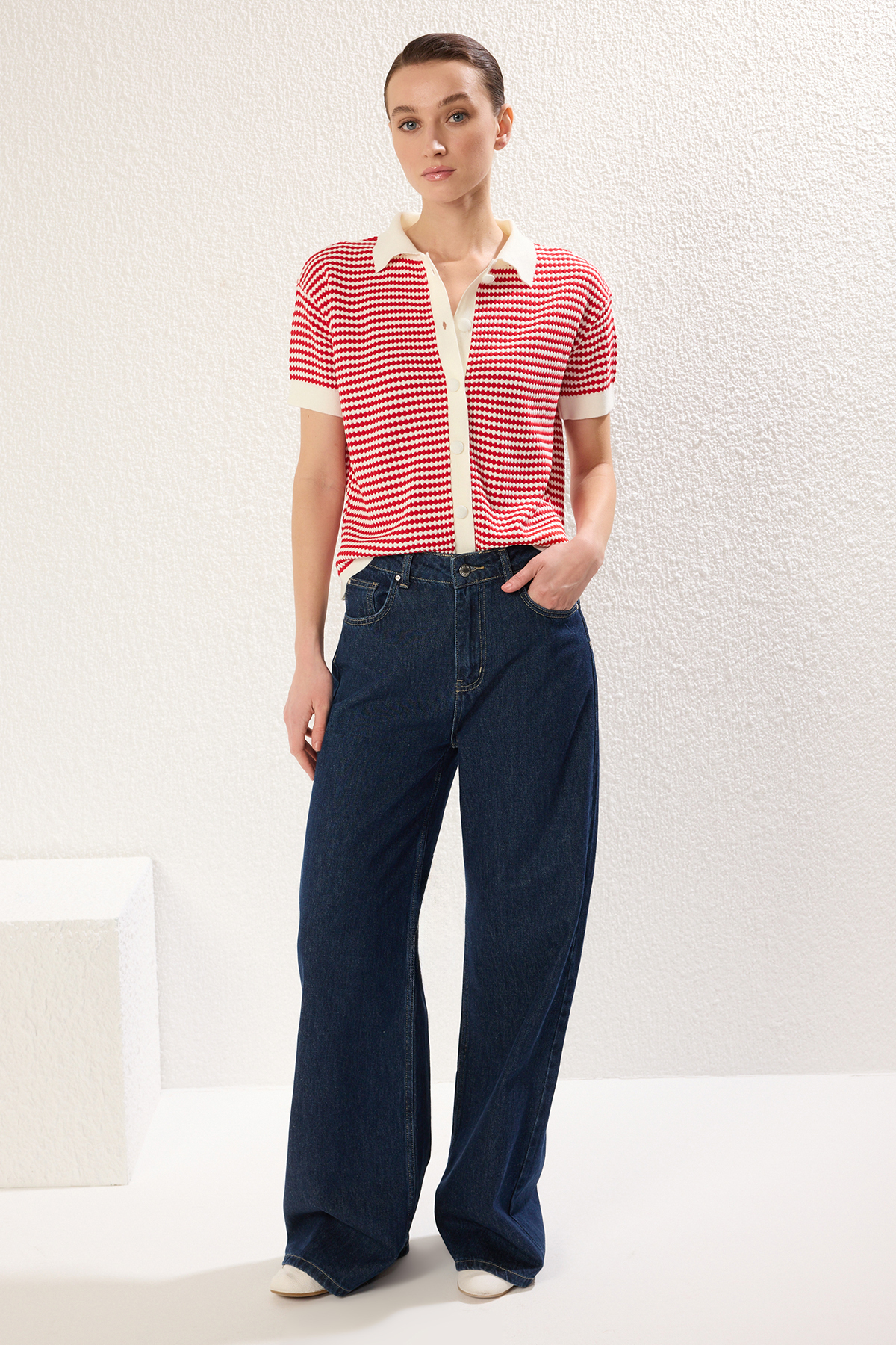 Trendyolmilla  Kırmızı Polo Yaka Çizgili Triko Bluz TWOSS25BZ00183 - Görsel 4