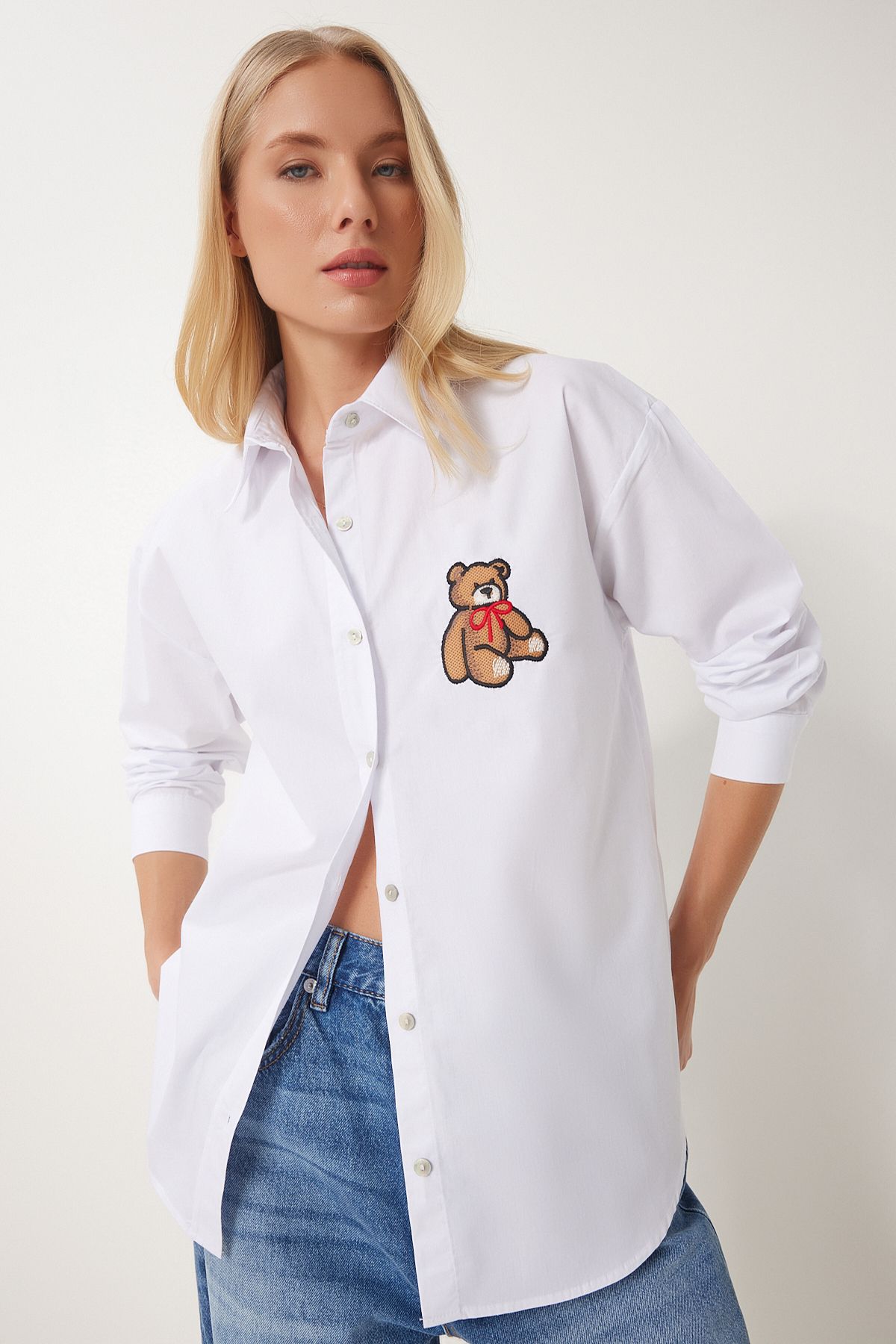 Happiness İstanbul Damska Biała Koszula Z Haftowanym Misiem Teddy Bear Kobieta - 38