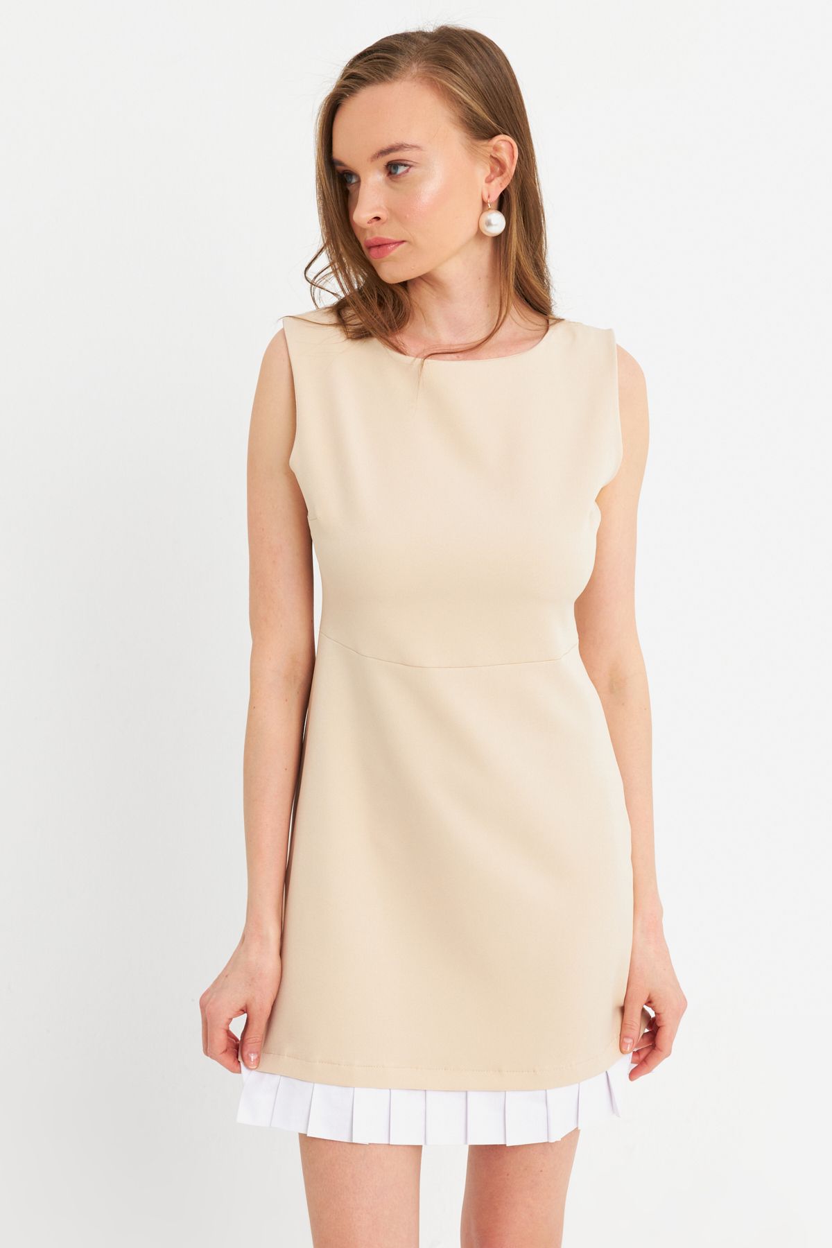 Cool & Sexy-Women's Mini Dress - Pleated Contrast Cream Fry100 2