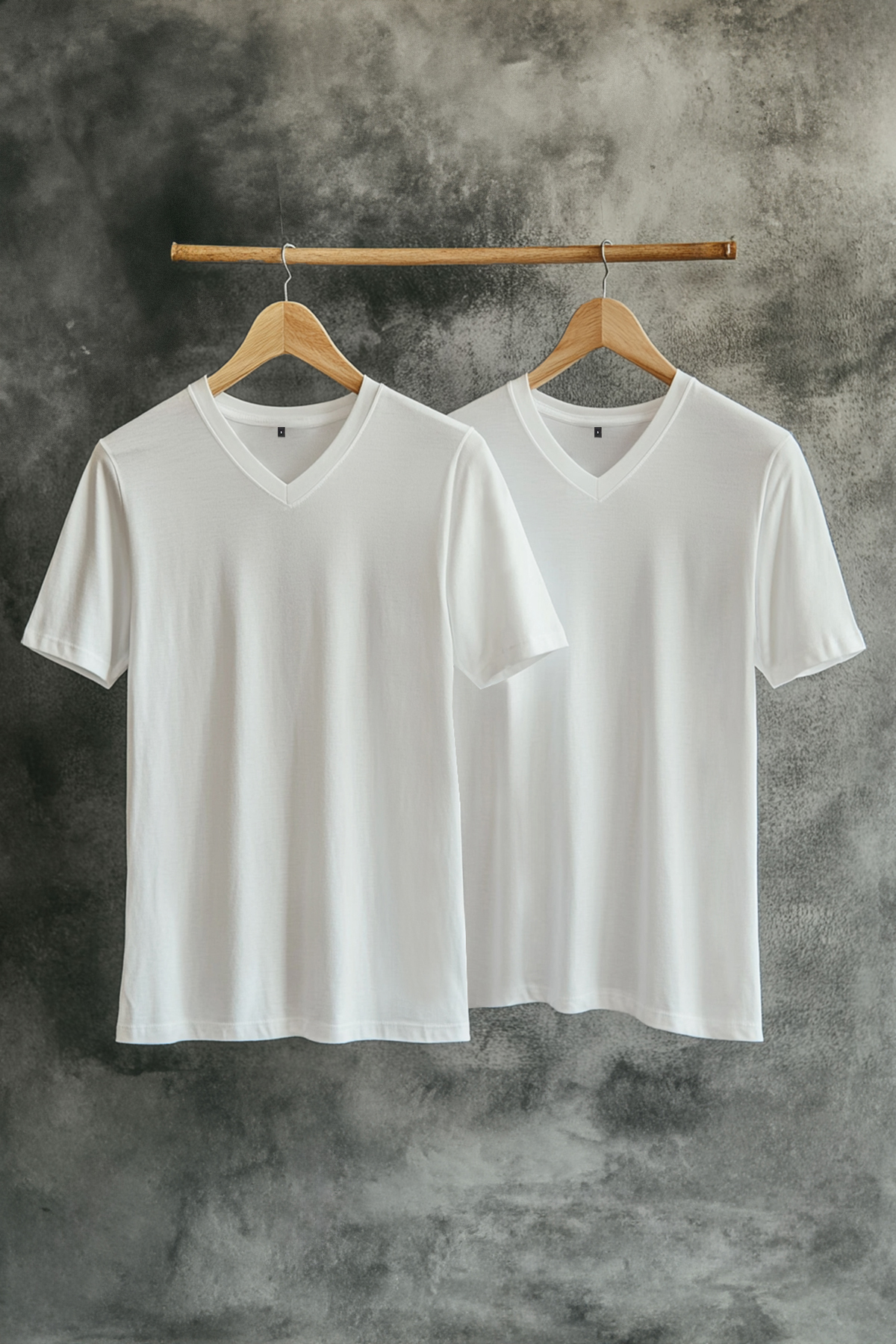 Trendyolmilla Man Beyaz Basic V-Yaka Slim Fit/Dar %100 Pamuklu 2'li Paket Kısa Kollu T-Shirt TMNSS19BO0075