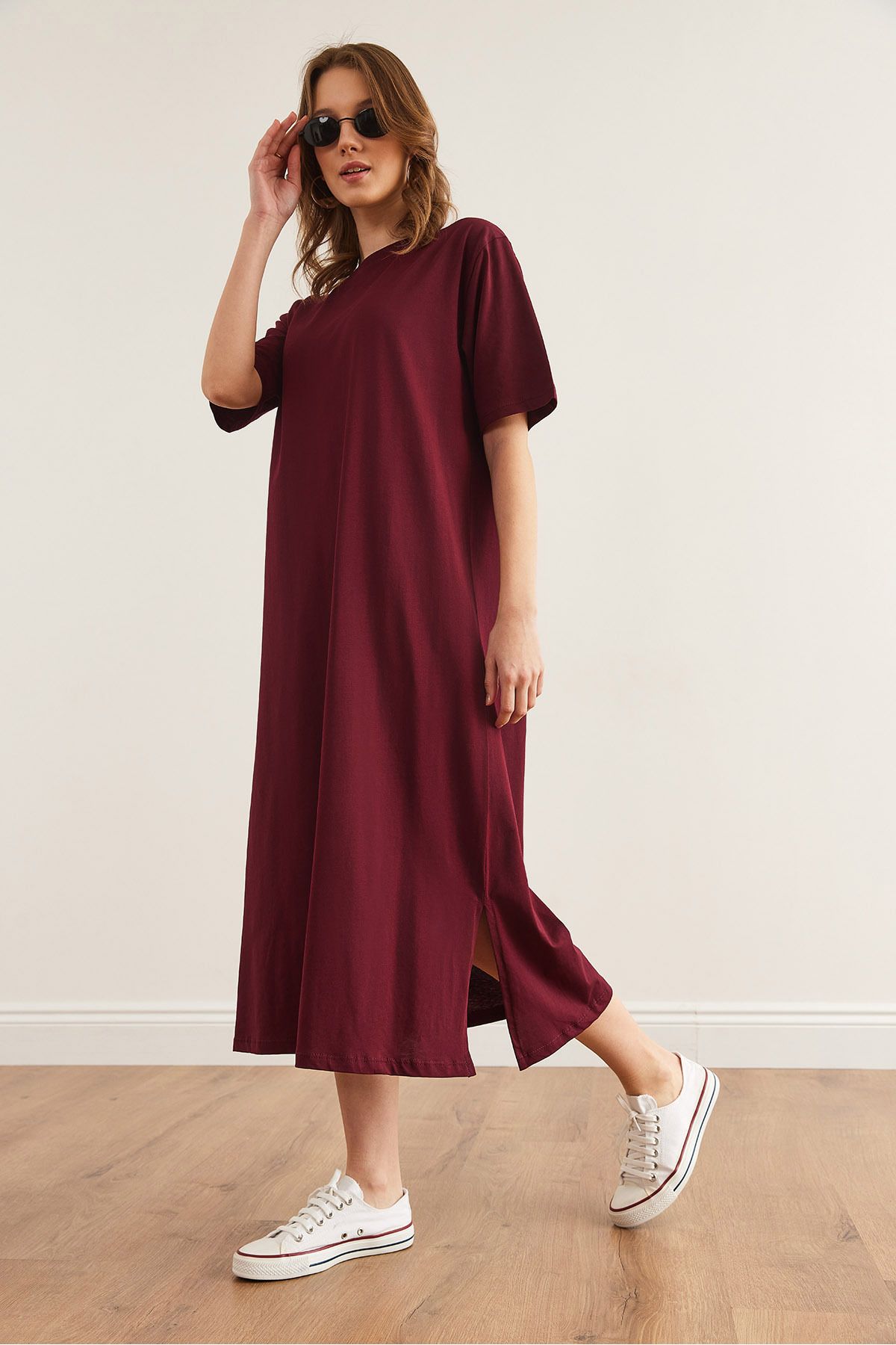 Kadın Bordo Yanı Yırtmaçlı Oversize Pamuk Elbise ELB-19001880
