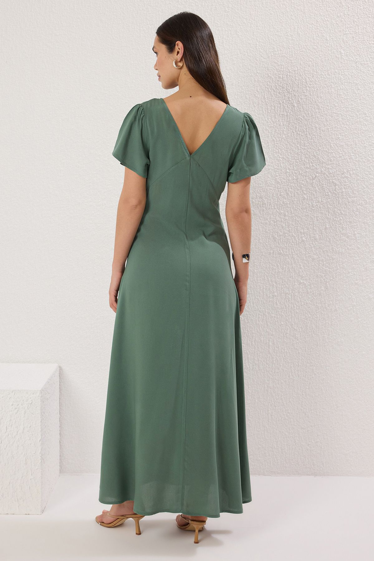 Trendyol Collection-Khakifarbenes, gerades Midi-Webkleid TWOSS25EL00584 4