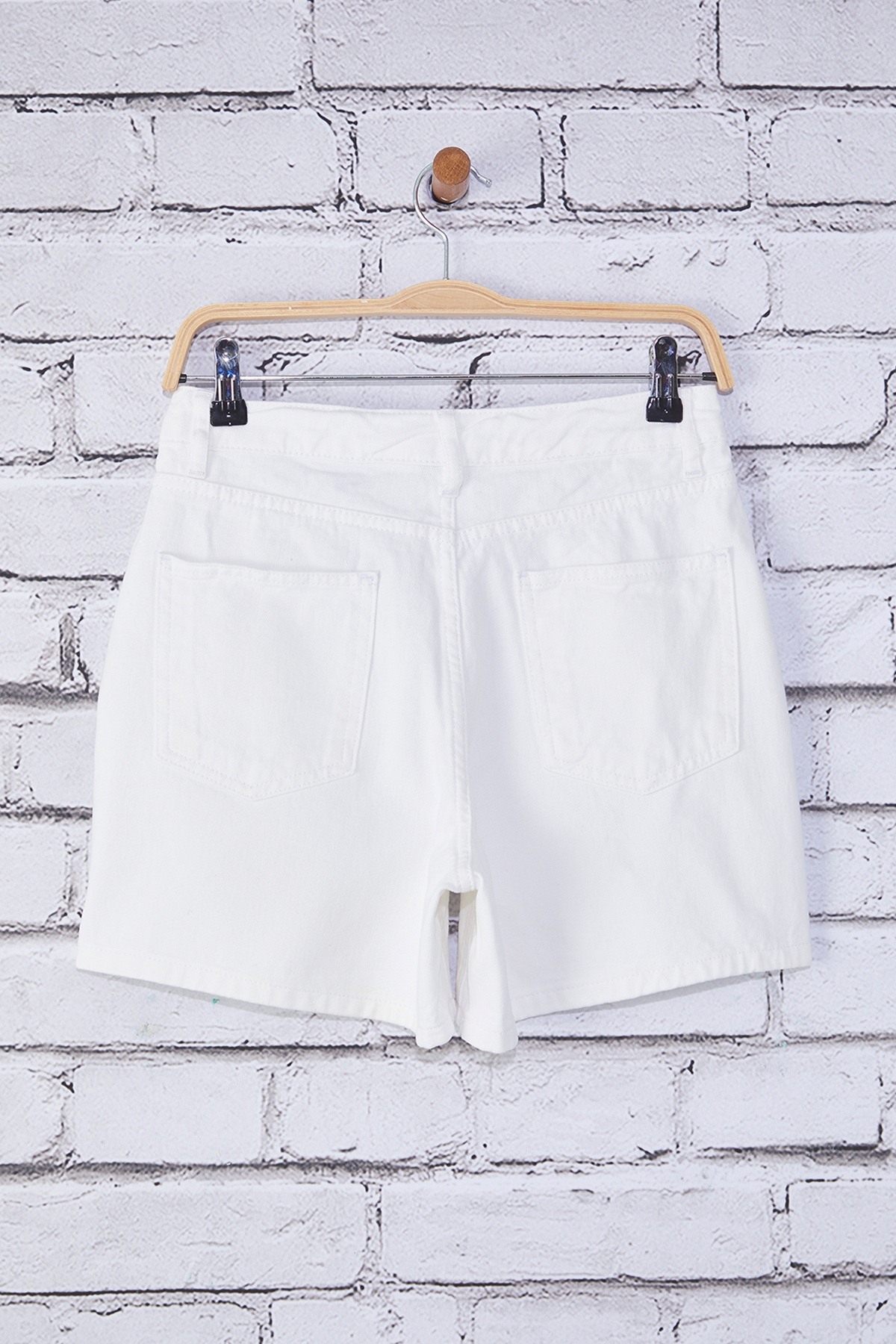 Trendyolmilla  Beyaz Yüksek Bel City Boy Denim Şort TWOSS25SR00172 - Görsel 6