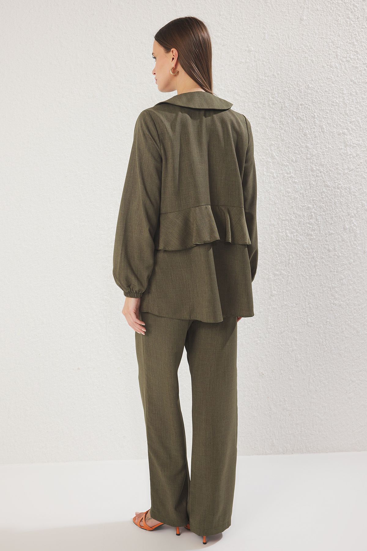 Trendyol Modest-Ruffle Detail Lacing Khaki Linen Top and Bottom Set Tctss25Us00022 4