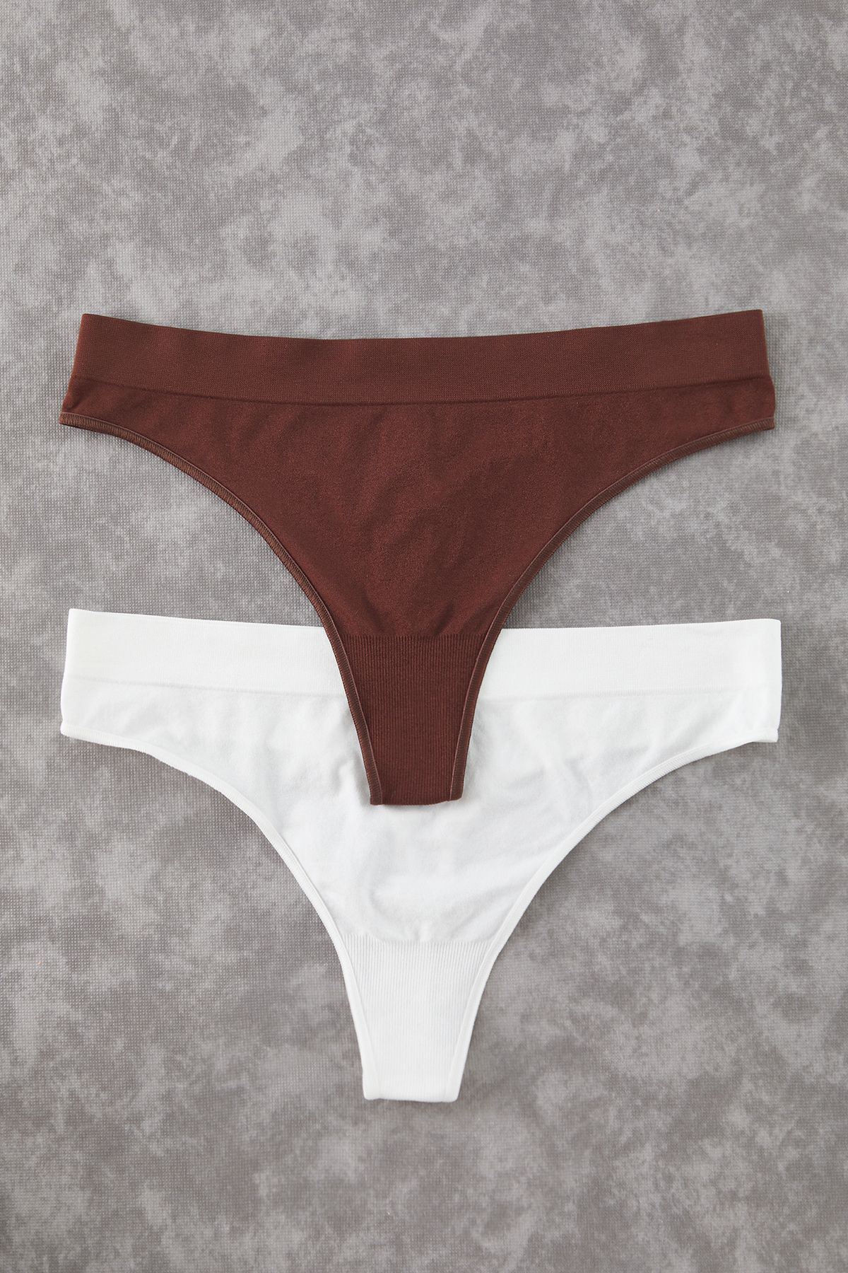 Trendyol Collection-Ecru-Braun 2er-Pack nahtloser/nahtloser Tanga-Strickhöschen THMSS25KU00012 6