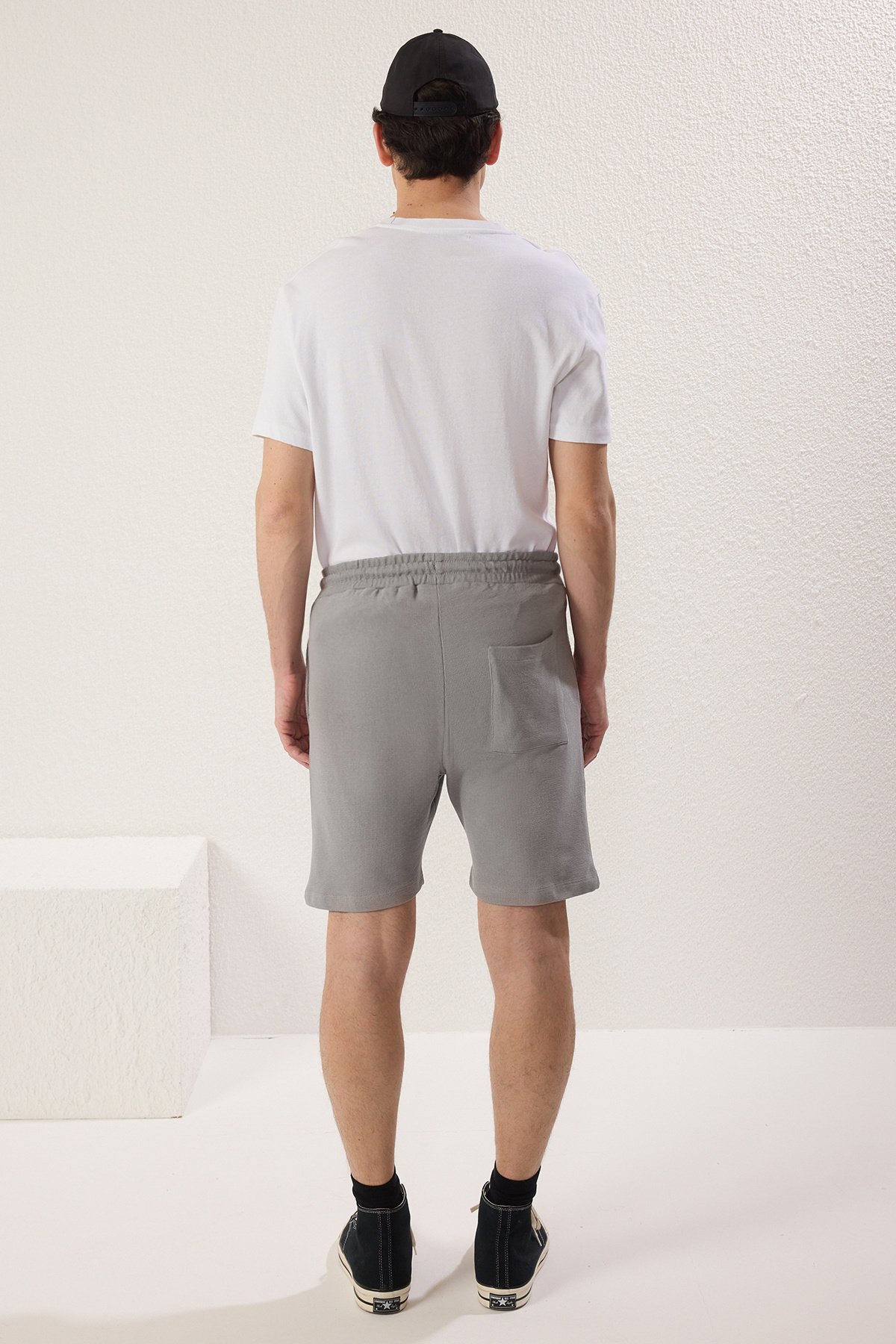 Trendyolmilla  Siyah-Gri 2'li Paket Regular/Normal Kesim %100 Pamuklu Dokulu Şort & Bermuda TMNSS25SR00040 - Görsel 4