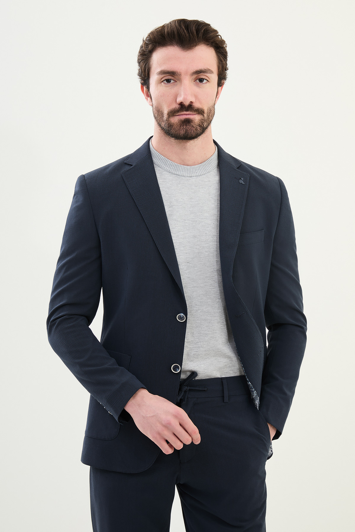 Çizgili Slim Fit Torba Cep İpli Erkek Takım Elbise Lacivert - 45378.25Y — رنگارنگ — تصویر 4 از 6