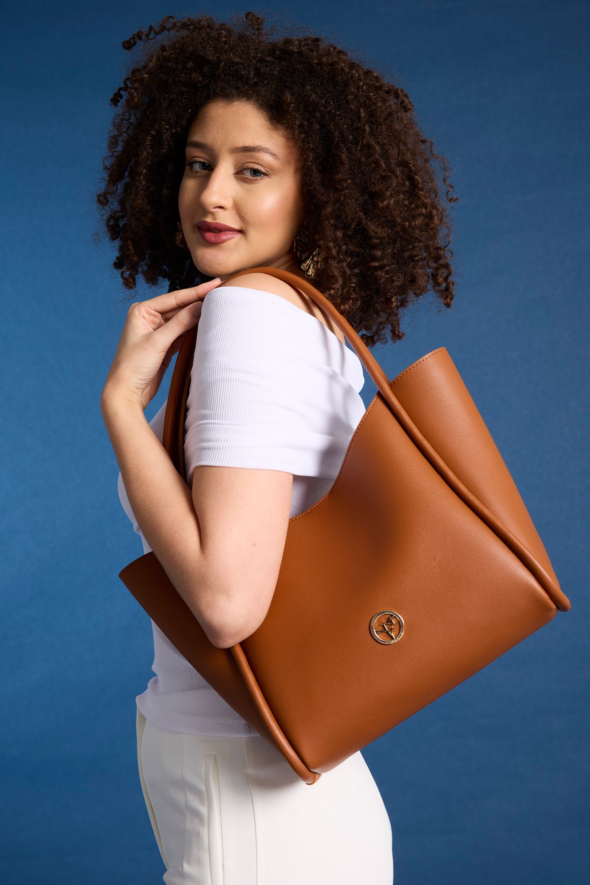 Garbalia-Women's Tan Shoulder and Shoulder Bag with Wide Compartment Magnet Closure with Athens Puppy Wallet 4