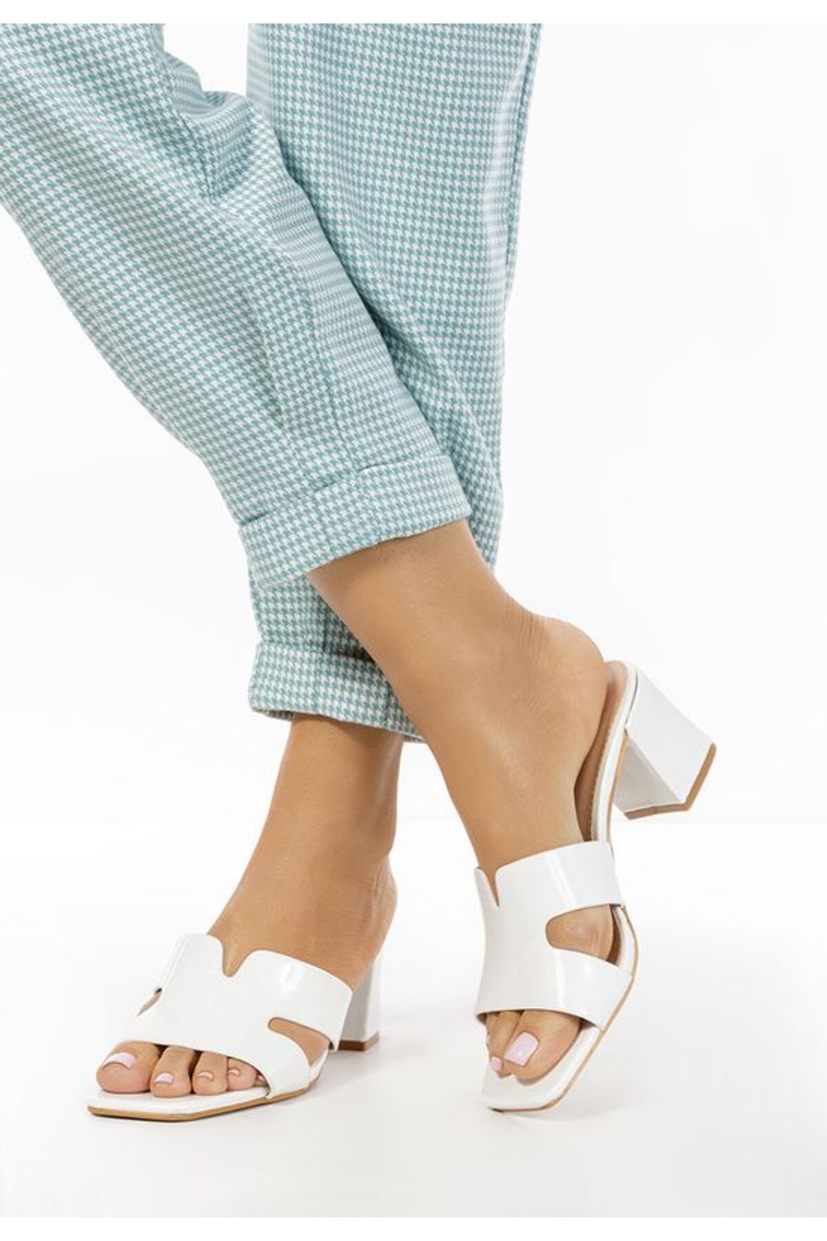 B T Shoes-Alemena white heeled slippers 9