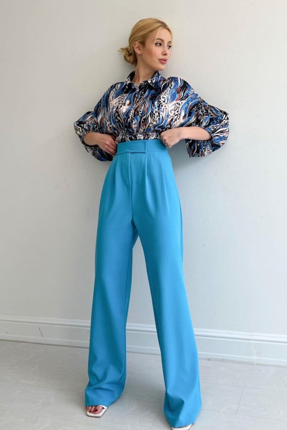 Femella Women Fashion Beli Lastikli Saten Gömlek - Mavi
