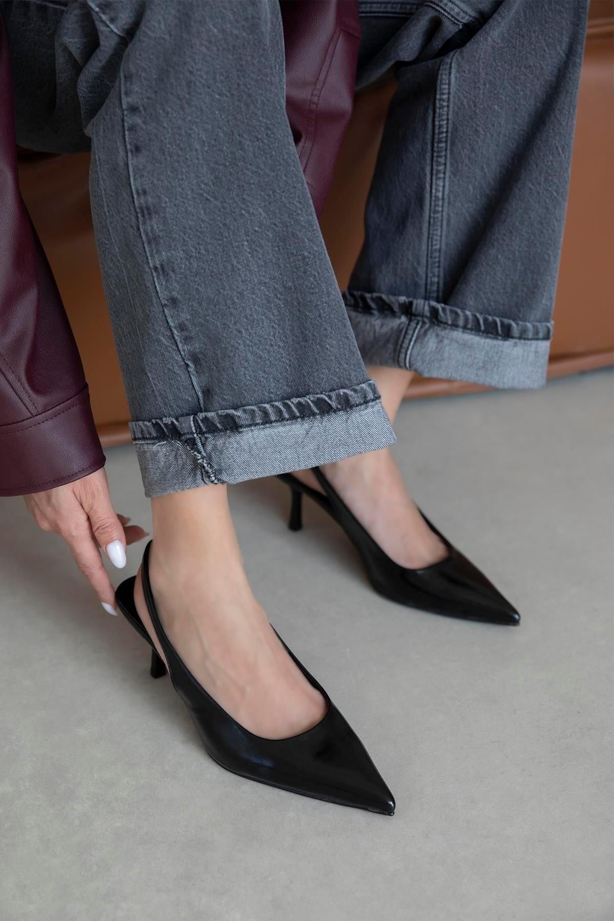 STRASWANS-Raye Women's Heeled Wrinkled Leather Shoes Black 3