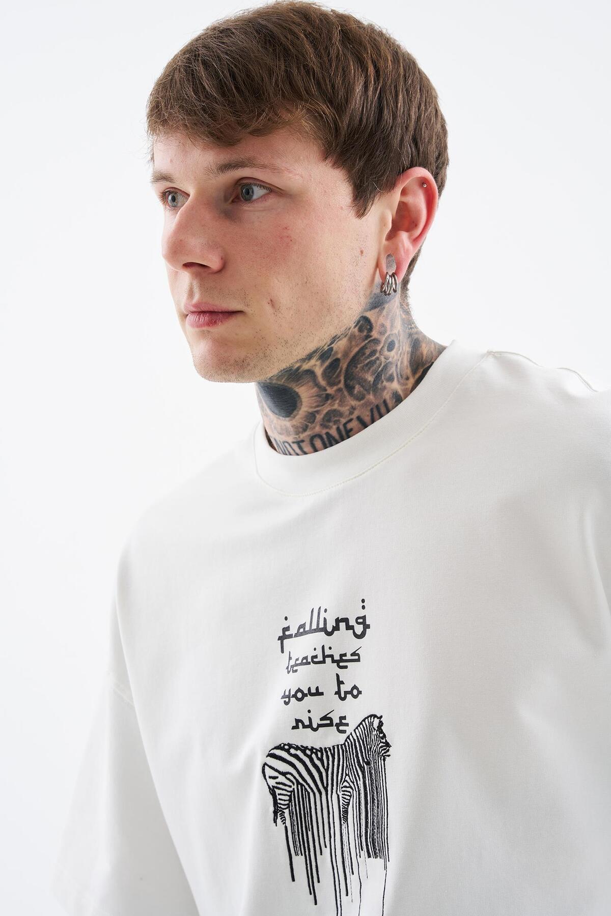Machinist-Men's Printed and Zebra Oversize Ecru T-Shirt 5