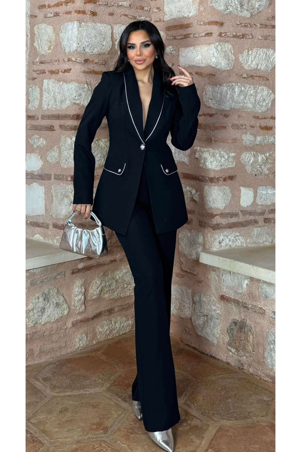 pembekurdelem Kadın Gümüş Detay Ceket Pantolon Takım Siyah