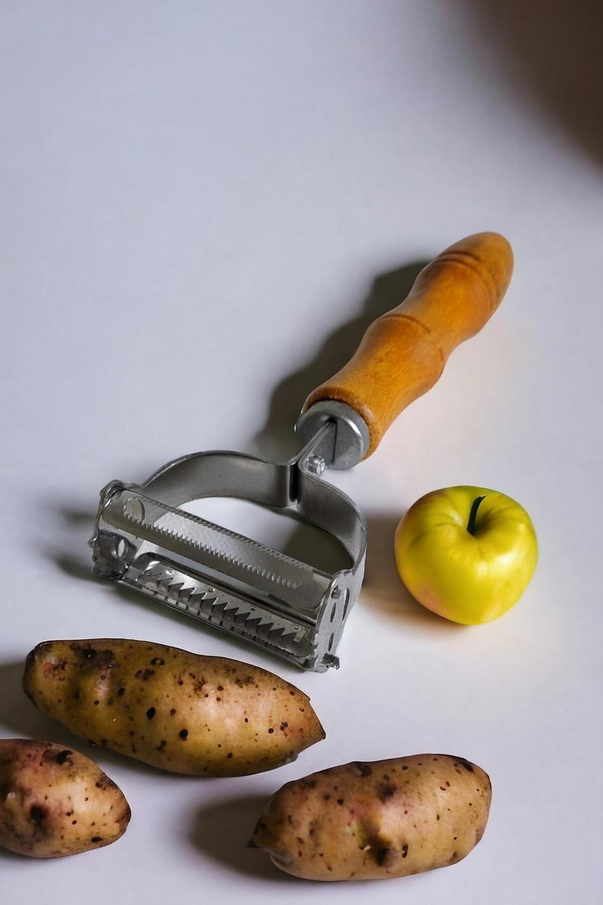 BALSA-T.Concept Wooden Laser Cut Peeler 3