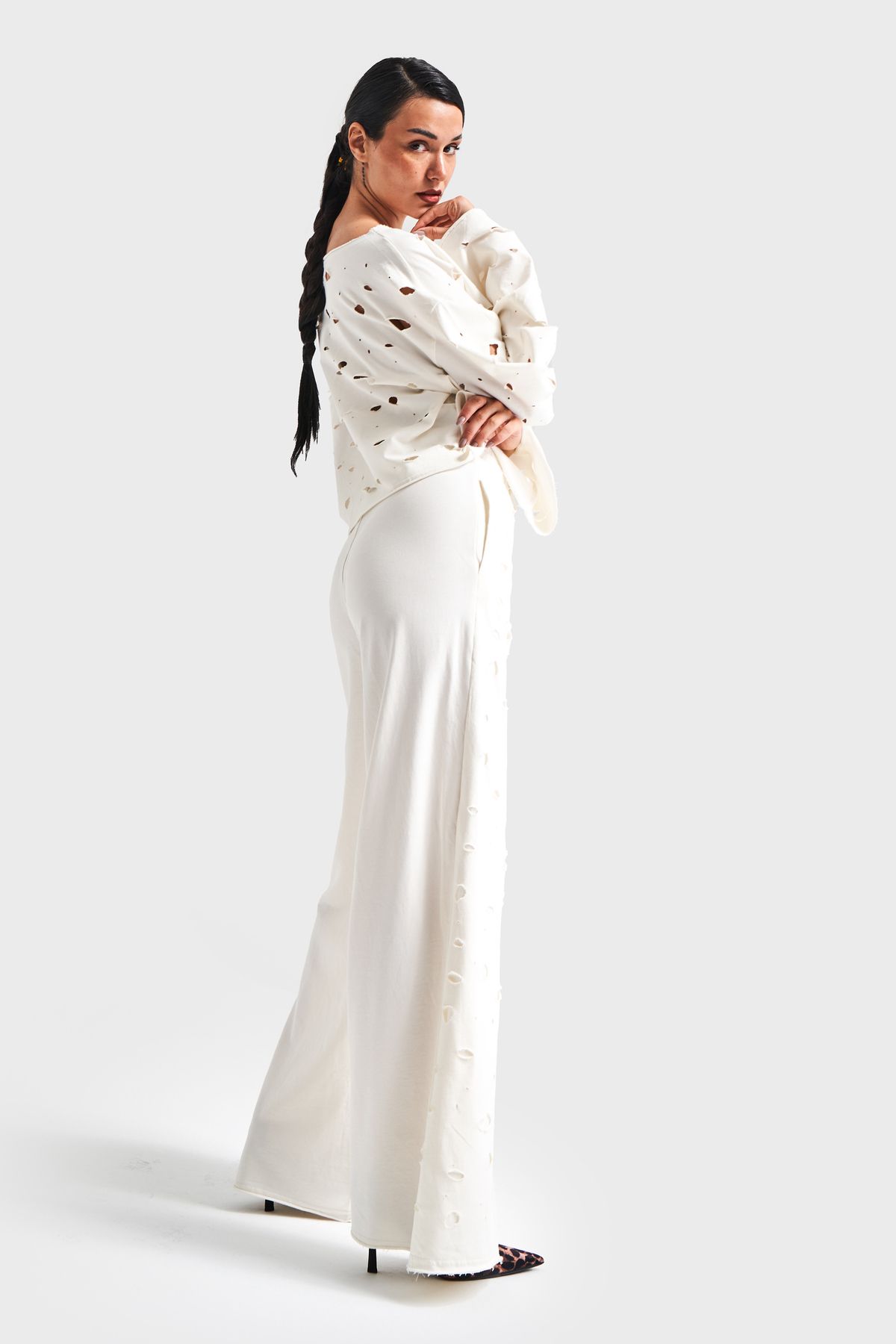 its basic-Women's Ecru Color Palazzo Fit Ripped Detailed Knitted Fabric Design Trousers 3