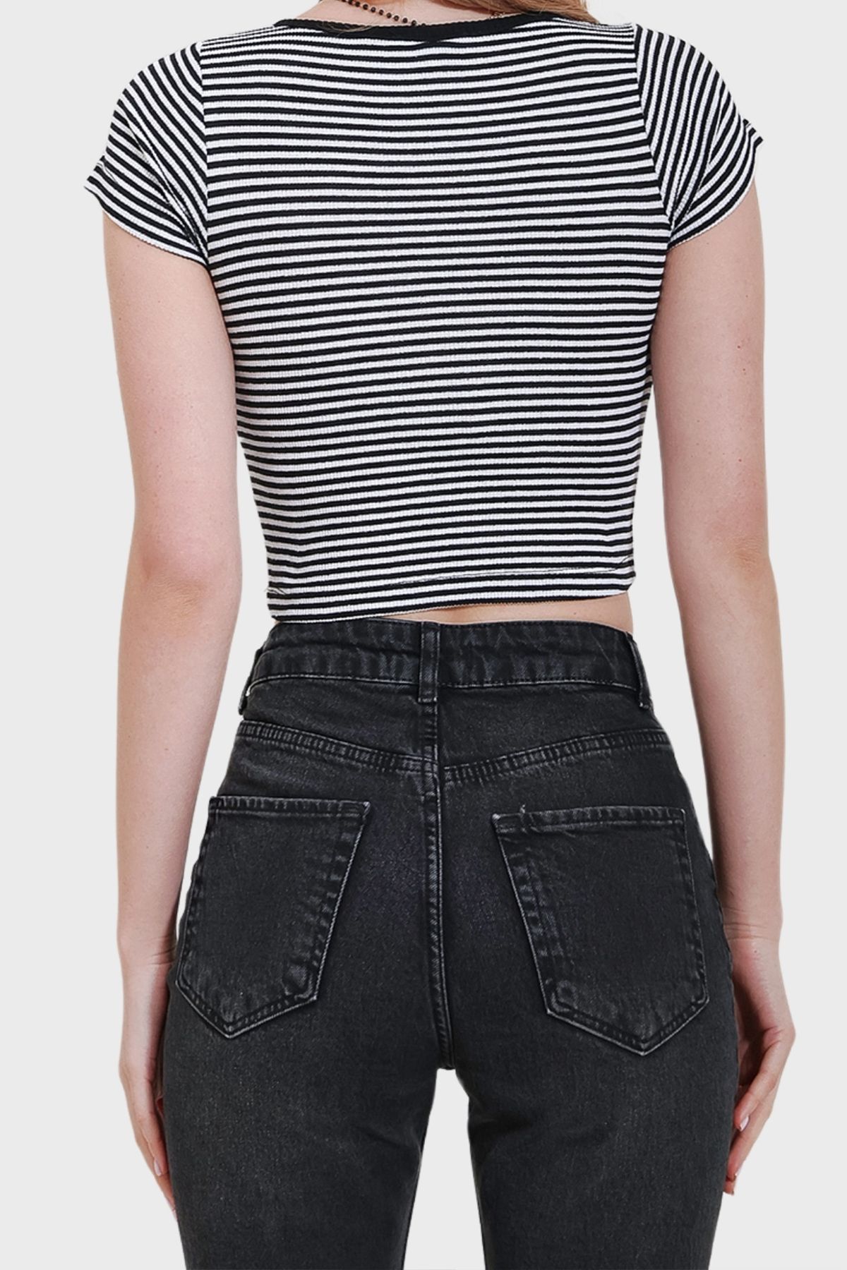VAGGON-Women's Black Snap Closure Striped Crop Knitted Blouse Prmx11552 4