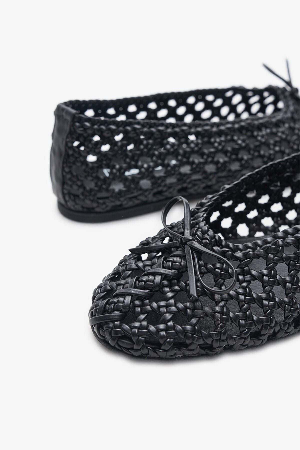 بابیت زنانه ROSS مشکی WICKER WICKING BABET Louis Cardy