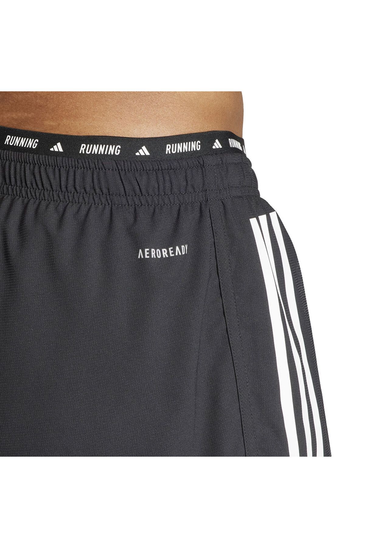 شورت ورزشی مشکی مردانه OTR E 3S سیاه پوست در حال رانینگ کوتاه adidas
