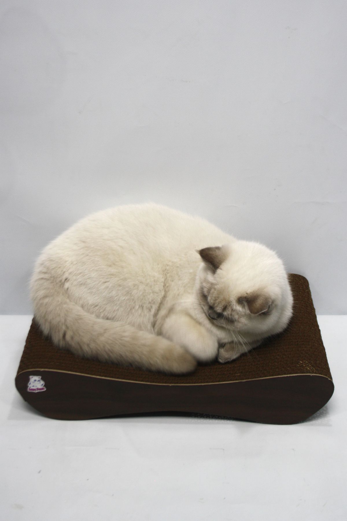 Lazy Paws-Cat Sofa for 4 - Cardboard Scratching - Horizontal Scratching - Wood Pattern 8