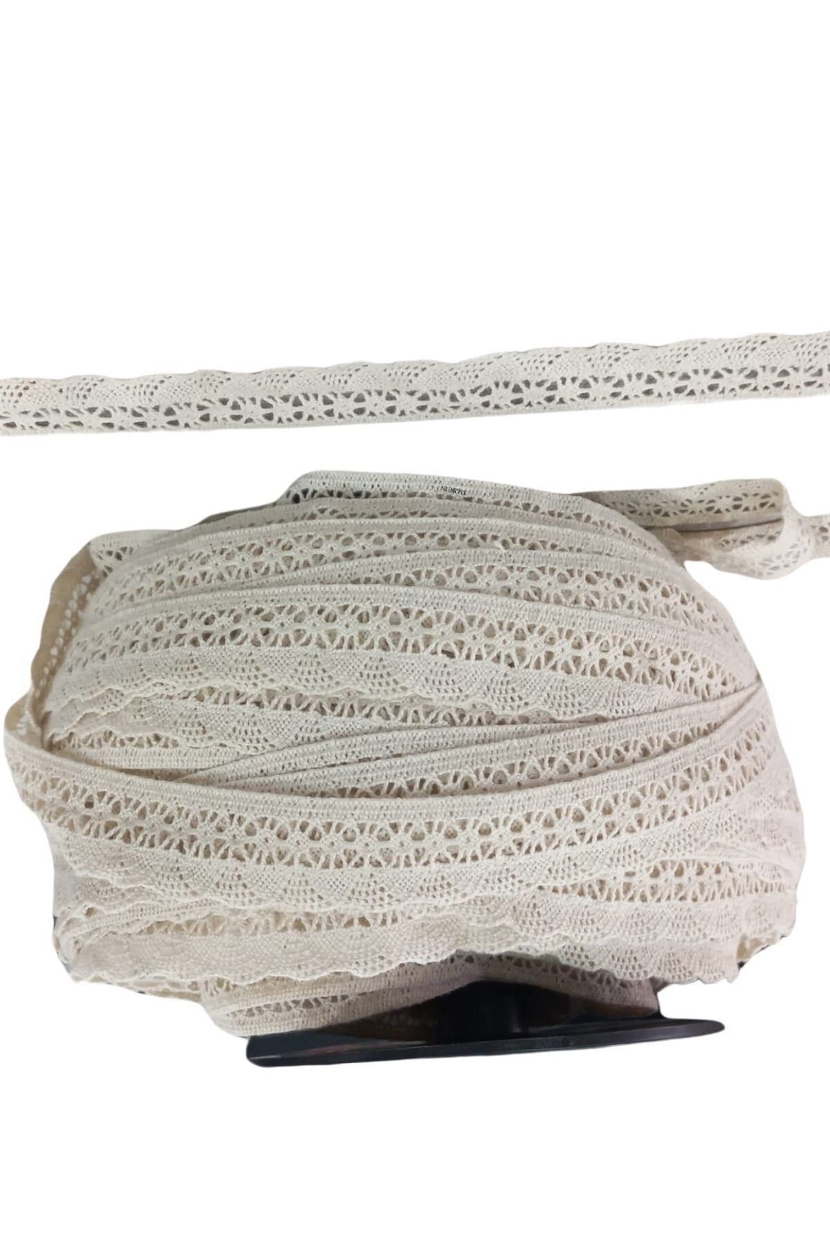 Nurum E Tİcaret Kopanaki Dantel en 4 cm Şeritli Krem 5 Metre